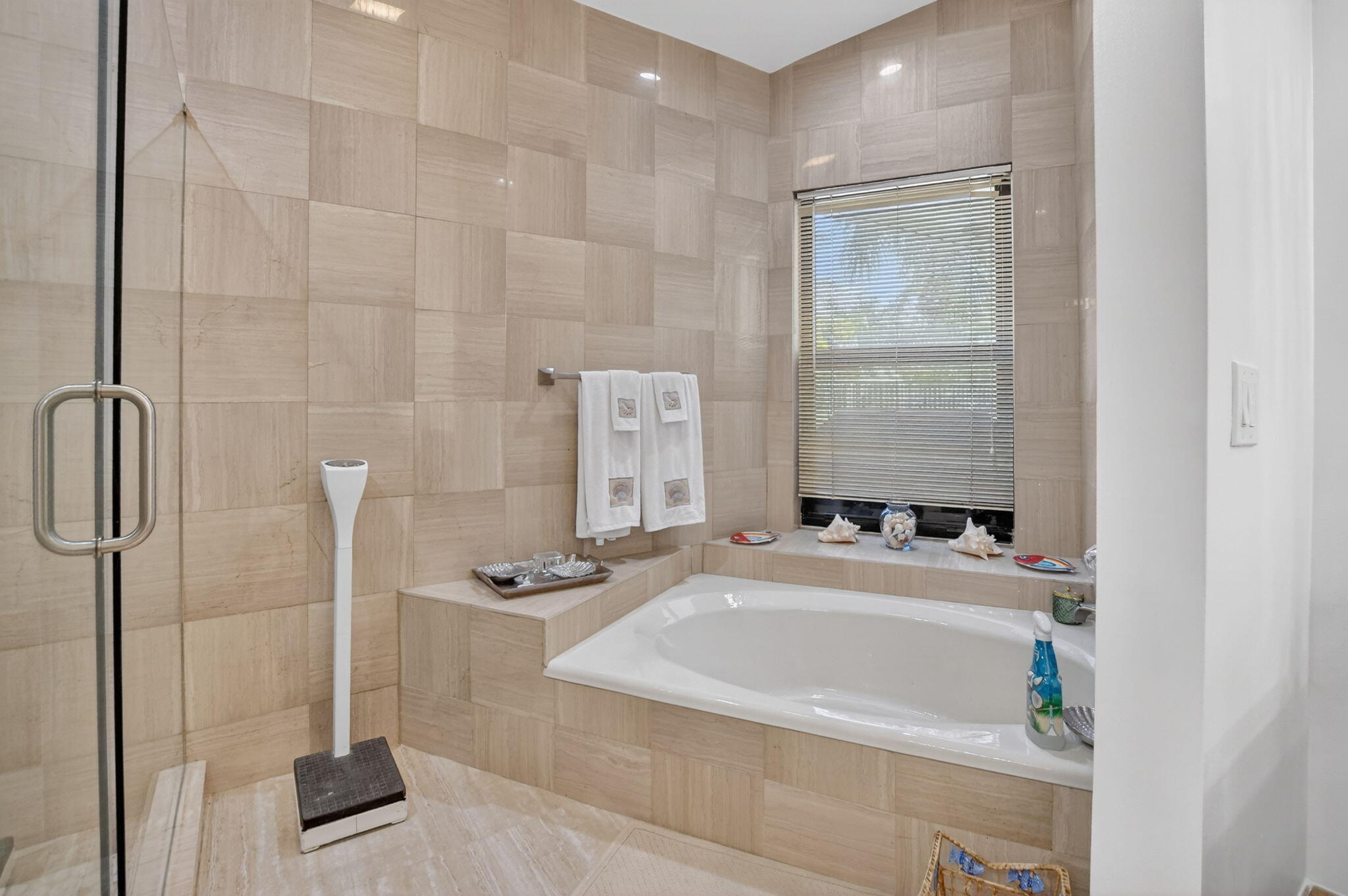 22519 W Esplanada Cir, Boca Raton FL 33433
