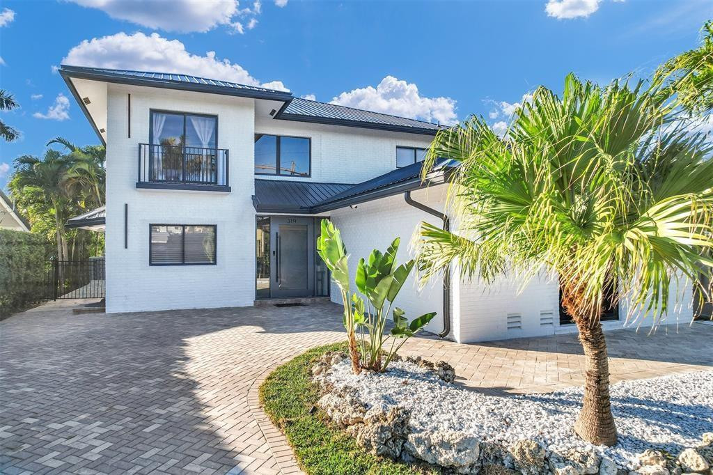 319 S Riverside, Pompano Beach FL 33062