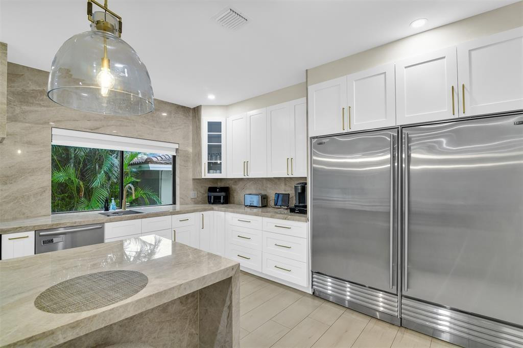 319 S Riverside, Pompano Beach FL 33062