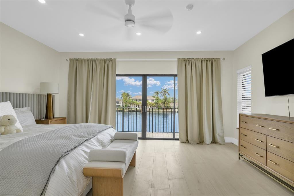 319 S Riverside, Pompano Beach FL 33062