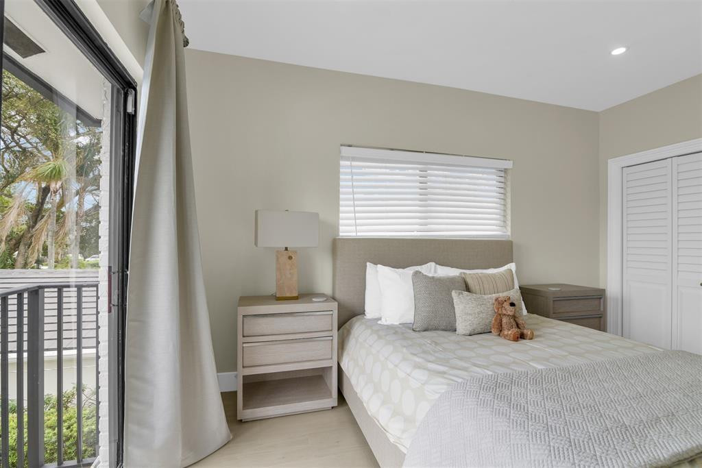 319 S Riverside, Pompano Beach FL 33062