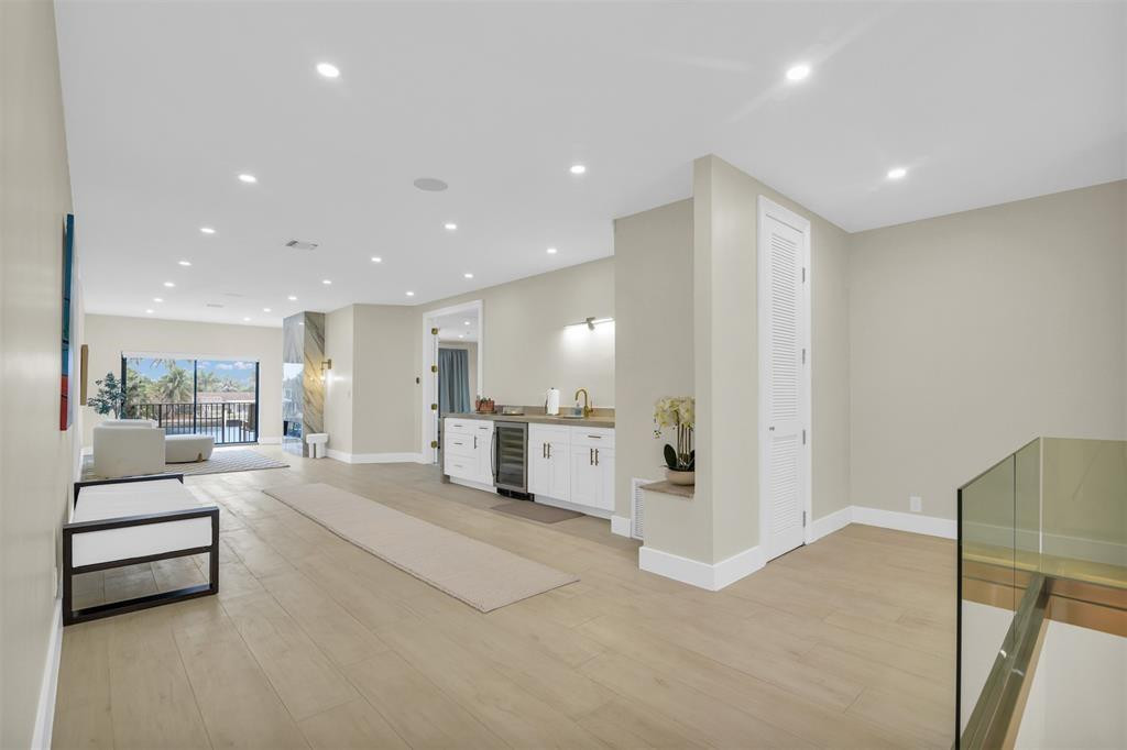 319 S Riverside, Pompano Beach FL 33062