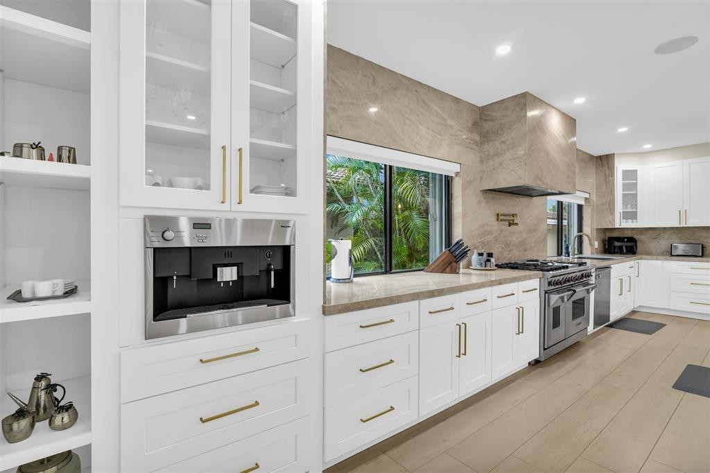 319 S Riverside, Pompano Beach FL 33062