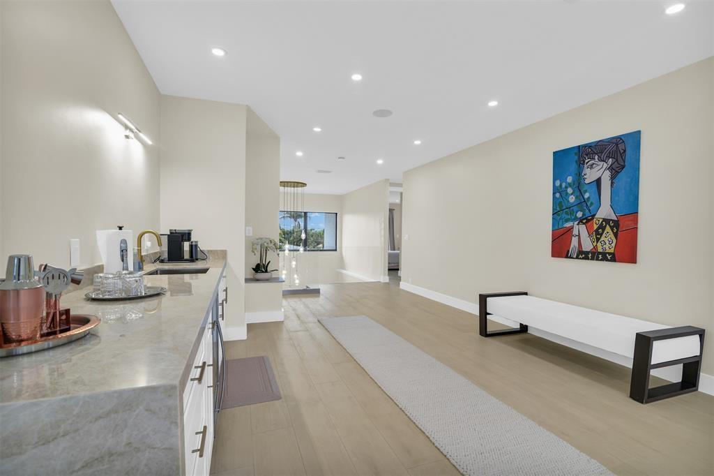 319 S Riverside, Pompano Beach FL 33062