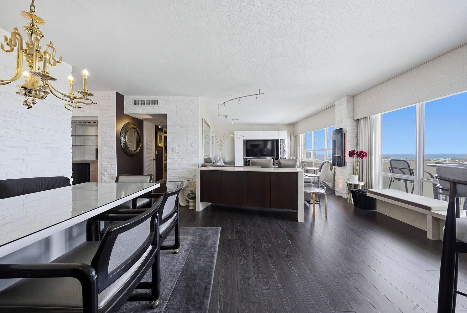 340 Sunset #1803, Fort Lauderdale FL 33301