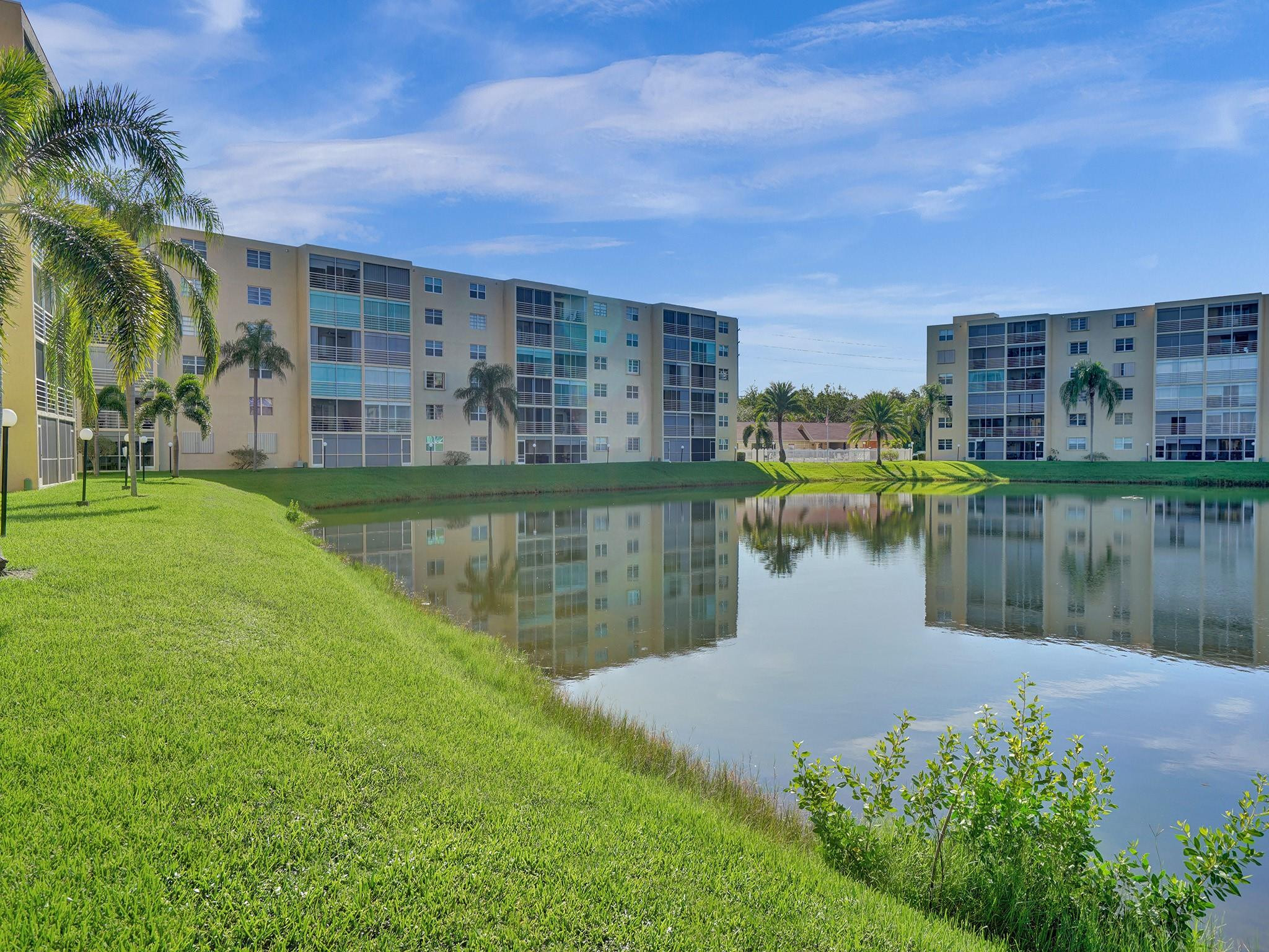 401 SE 3rd #107, Dania Beach FL 33004
