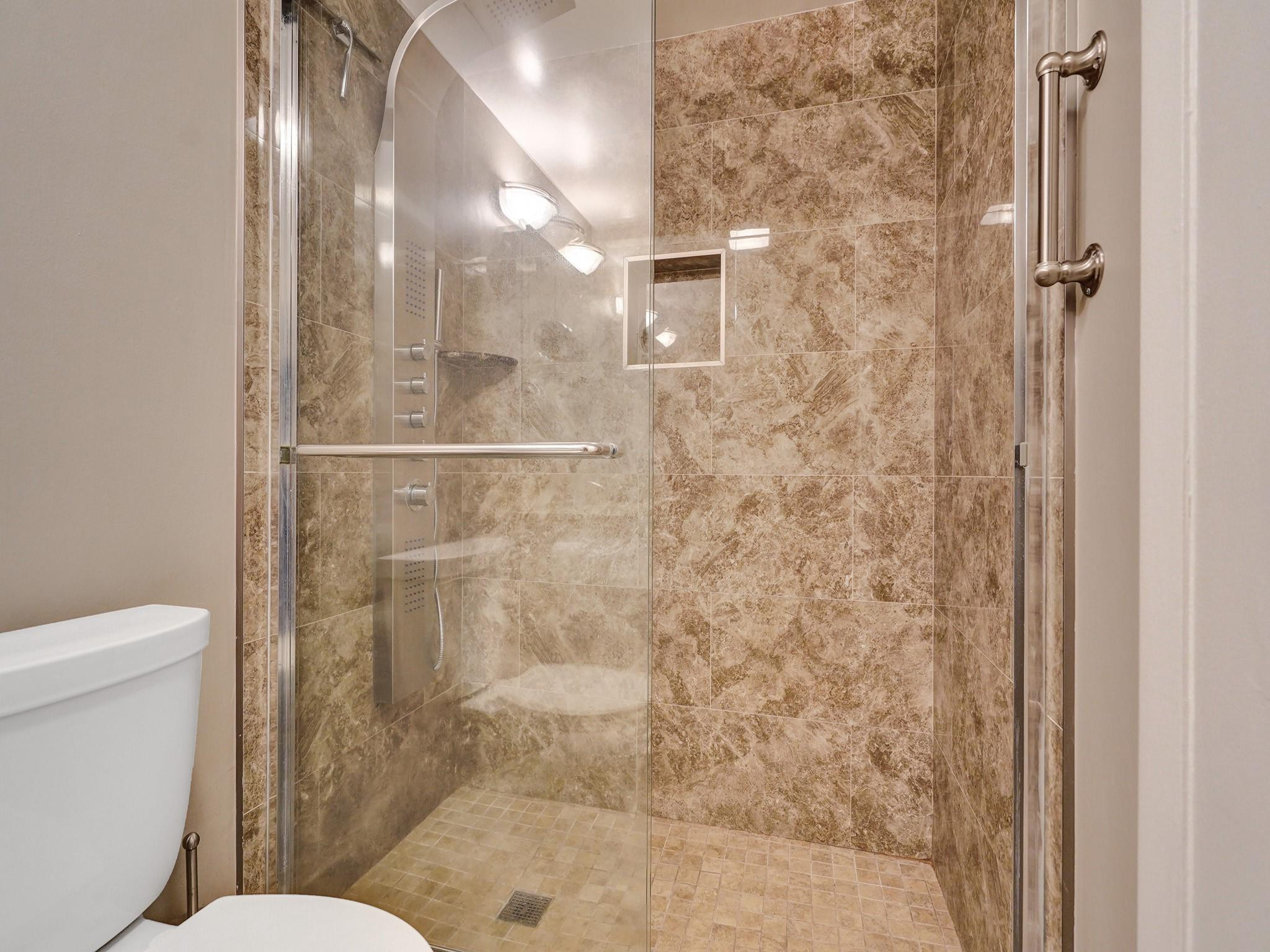 401 SE 3rd #107, Dania Beach FL 33004