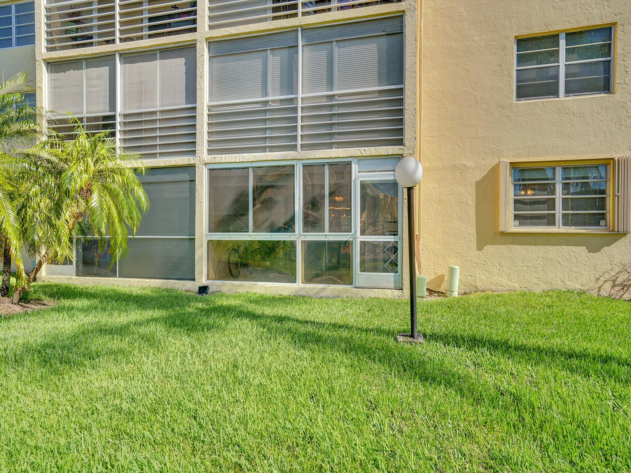 401 SE 3rd #107, Dania Beach FL 33004