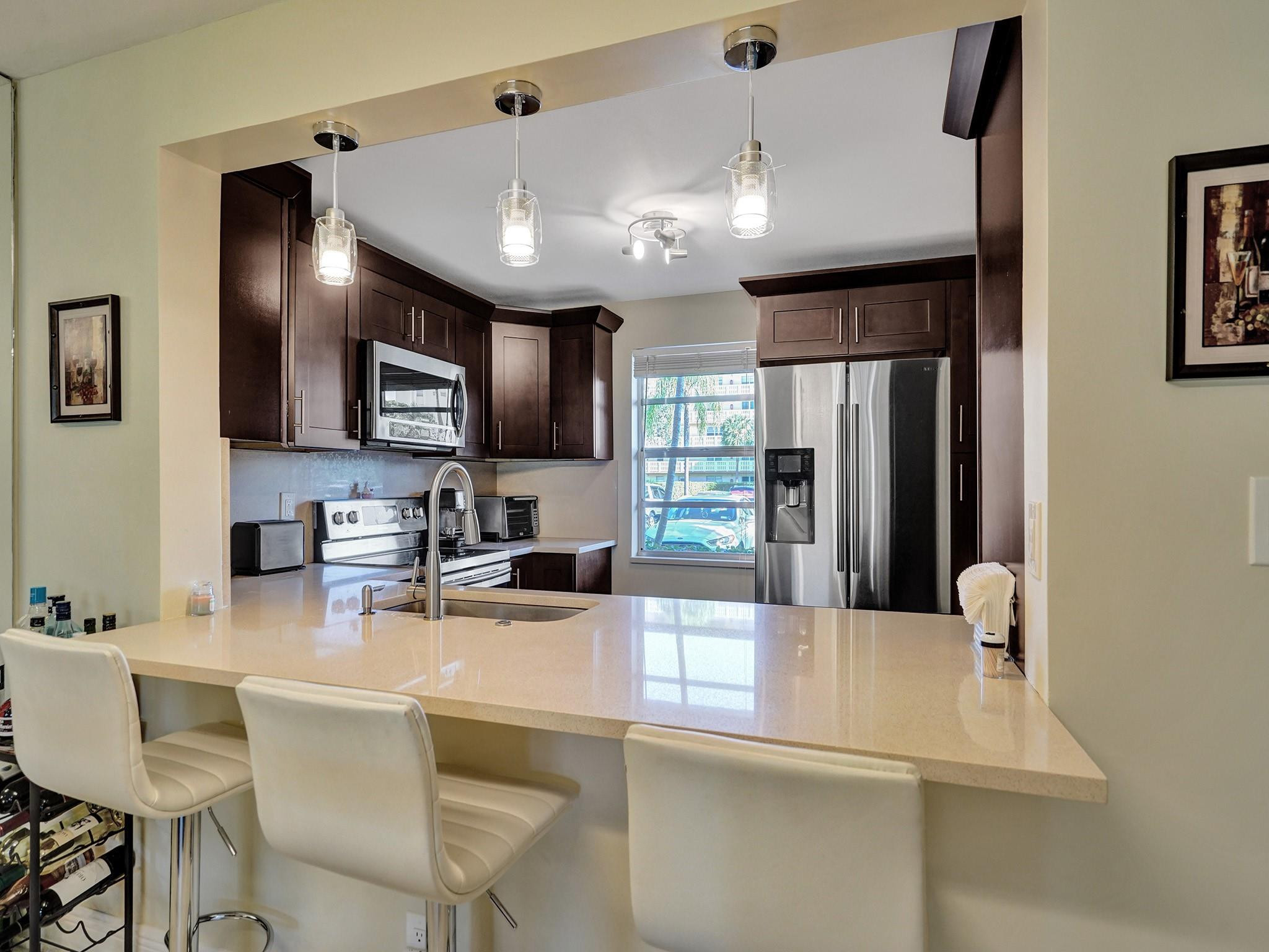 401 SE 3rd #107, Dania Beach FL 33004