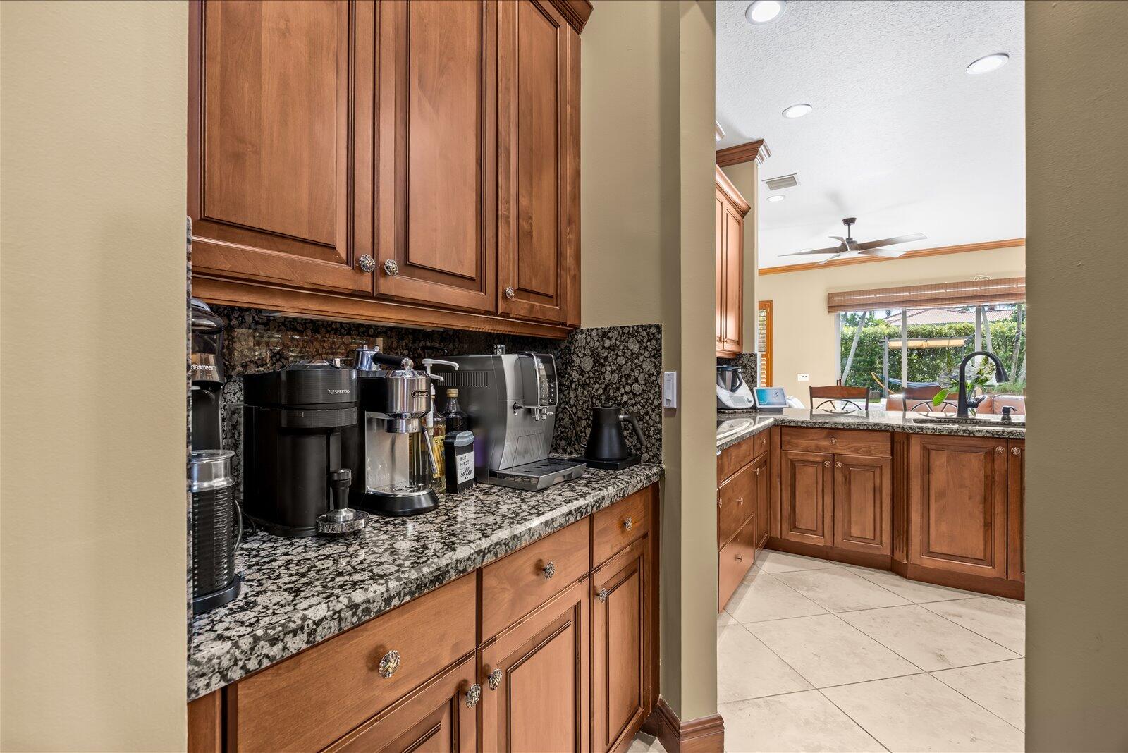 1874 Wood Glen, West Palm Beach FL 33411