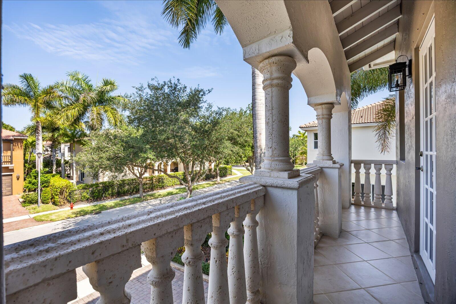1874 Wood Glen, West Palm Beach FL 33411