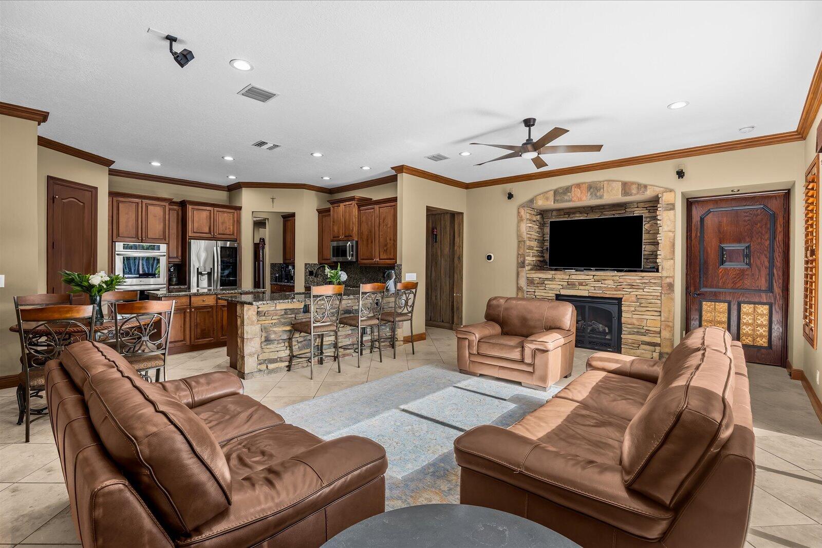 1874 Wood Glen, West Palm Beach FL 33411