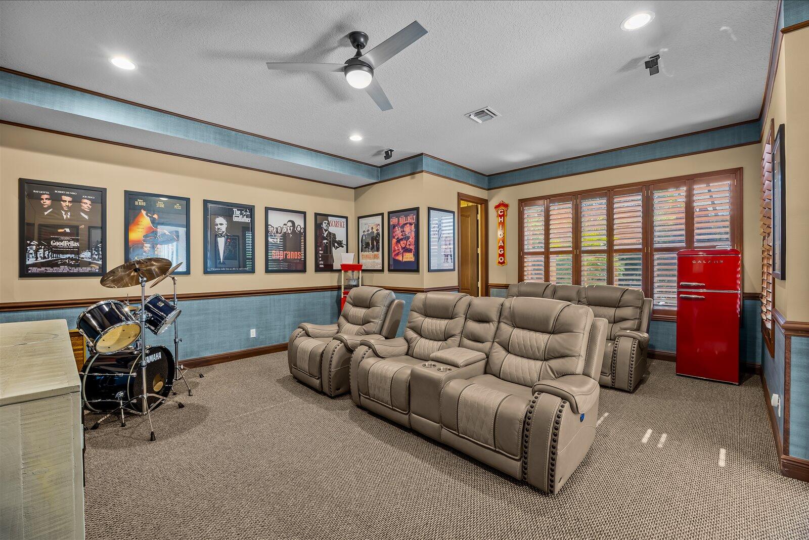 1874 Wood Glen, West Palm Beach FL 33411