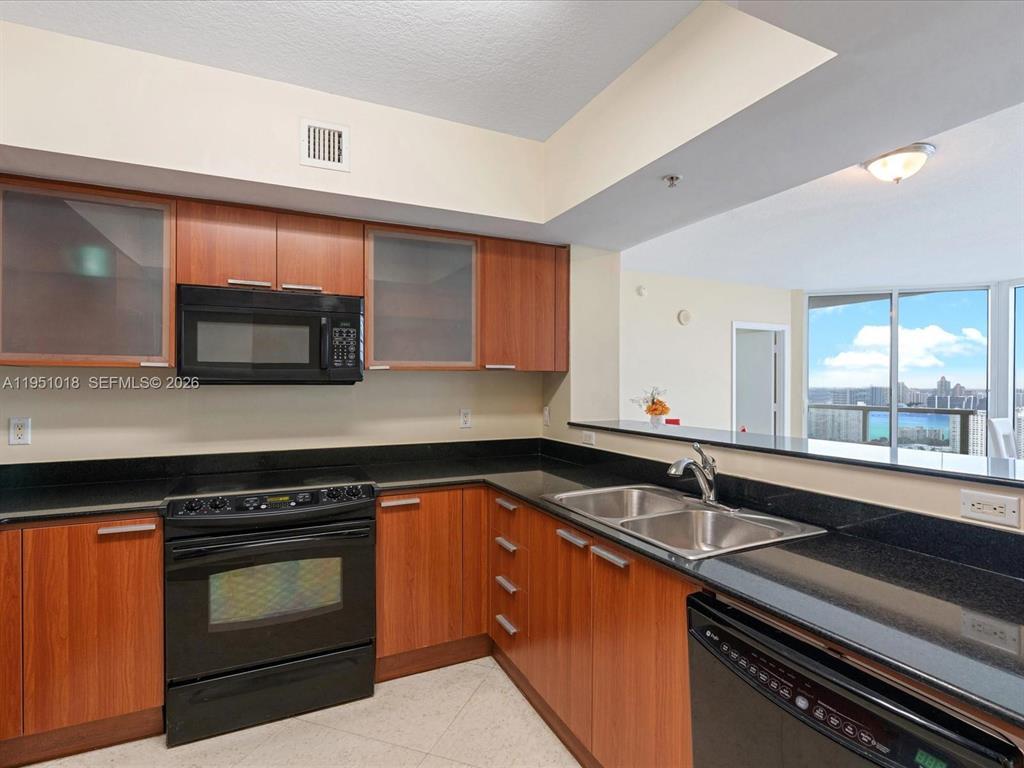 16699 Collins #3407, Sunny Isles Beach FL 33160