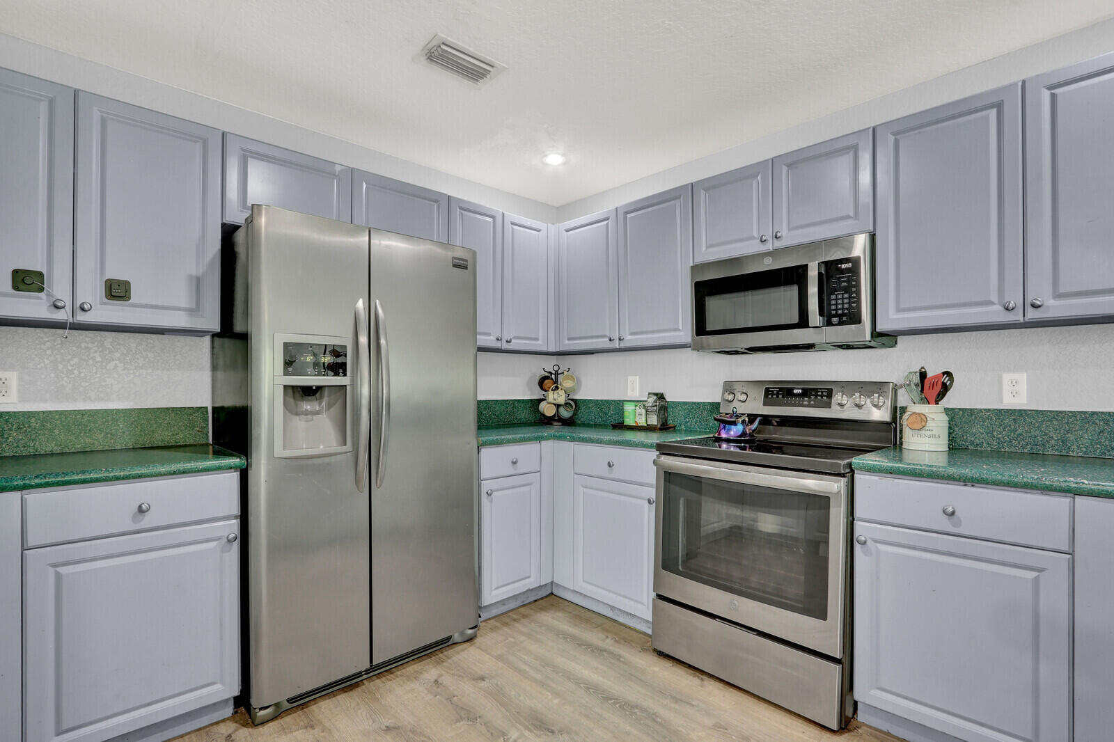 3300 Commodore, West Palm Beach FL 33411