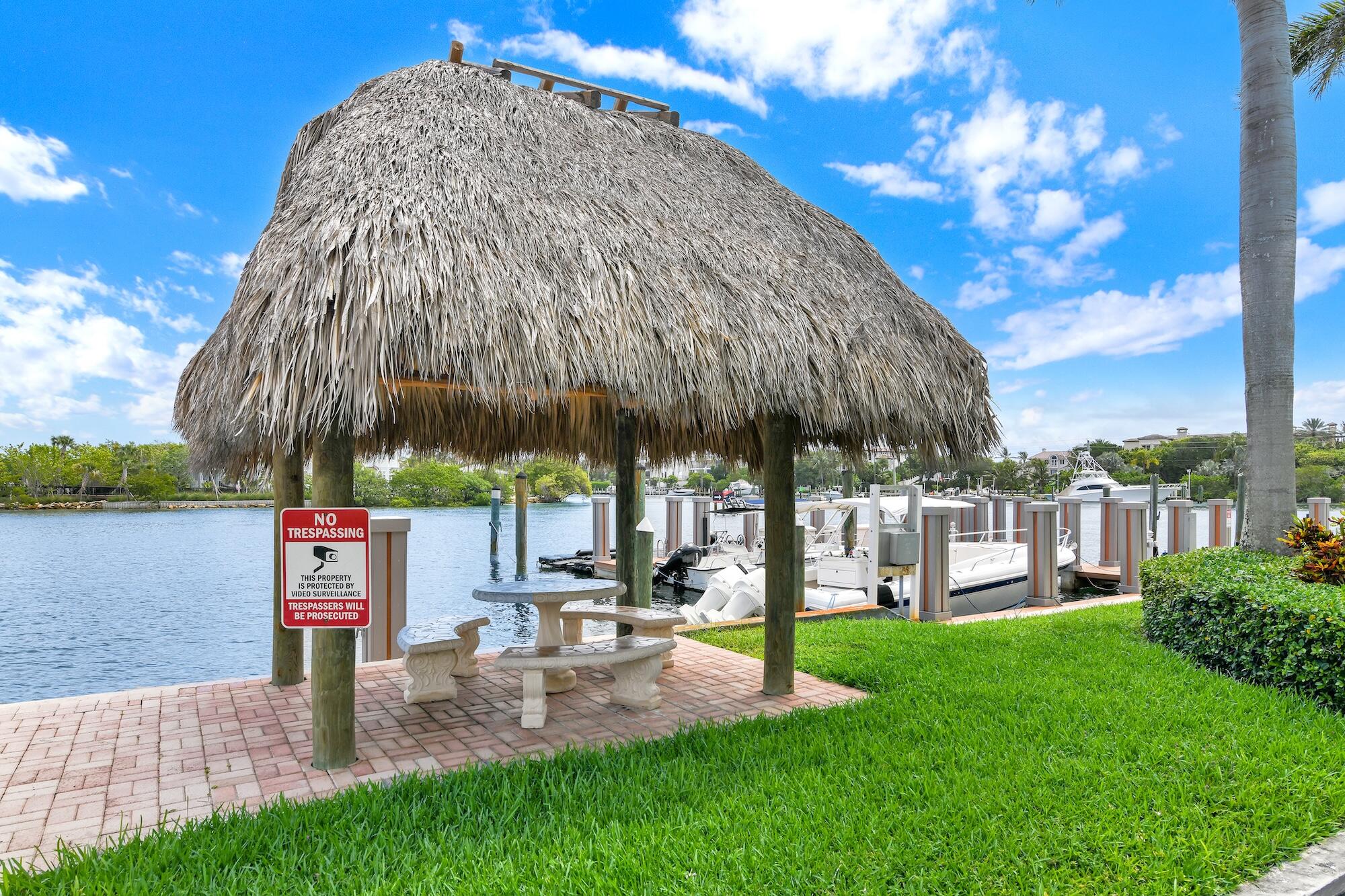 2800 NE 30th #11c, Lighthouse Point FL 33064