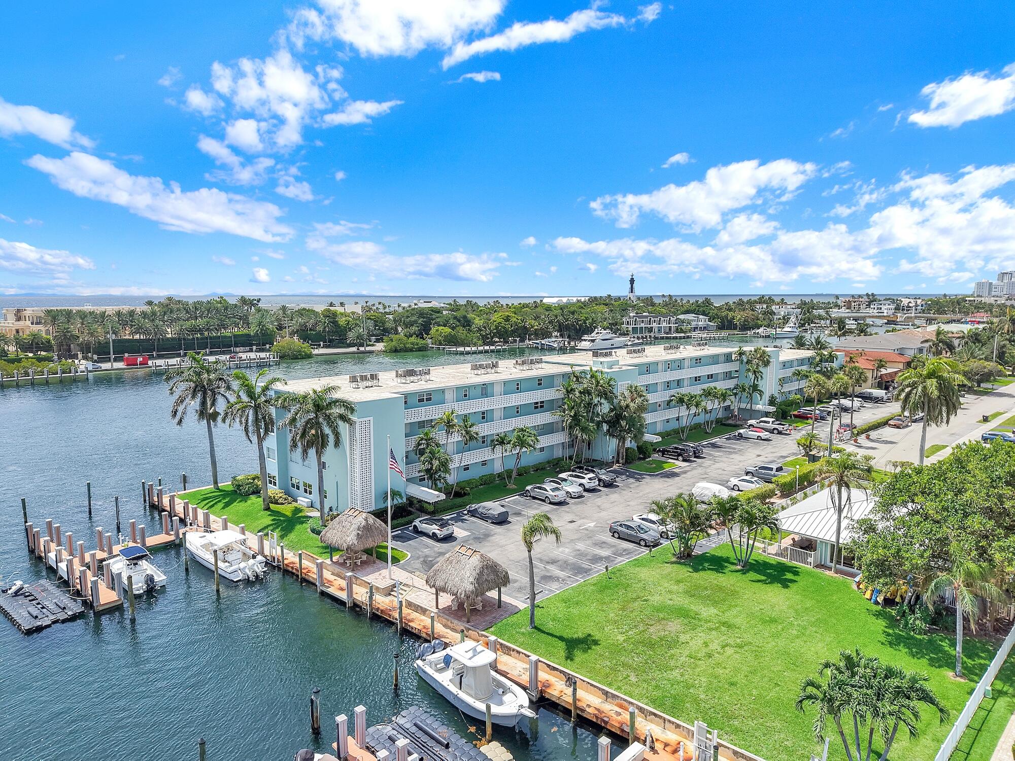 2800 NE 30th #11c, Lighthouse Point FL 33064