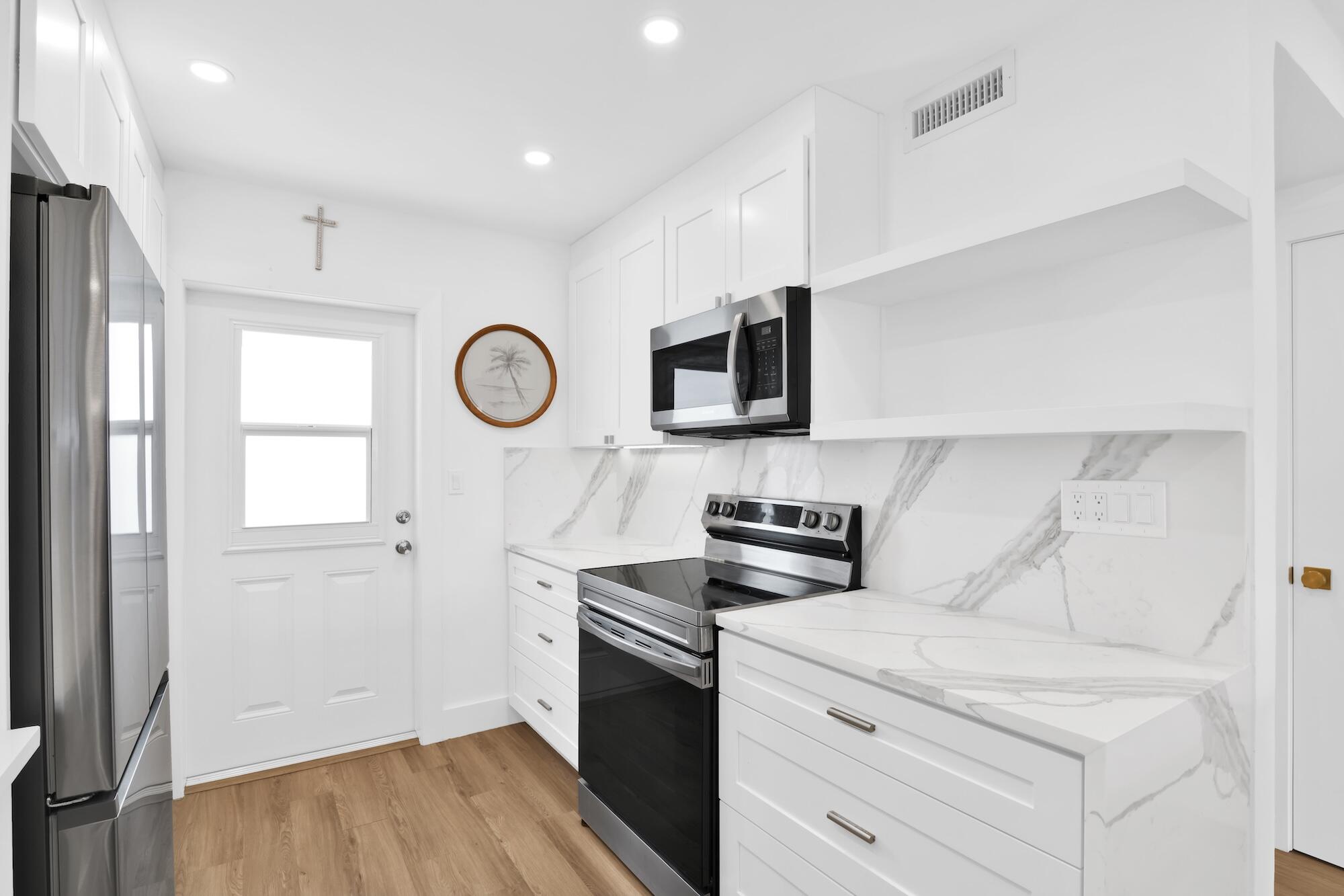 2800 NE 30th #11c, Lighthouse Point FL 33064