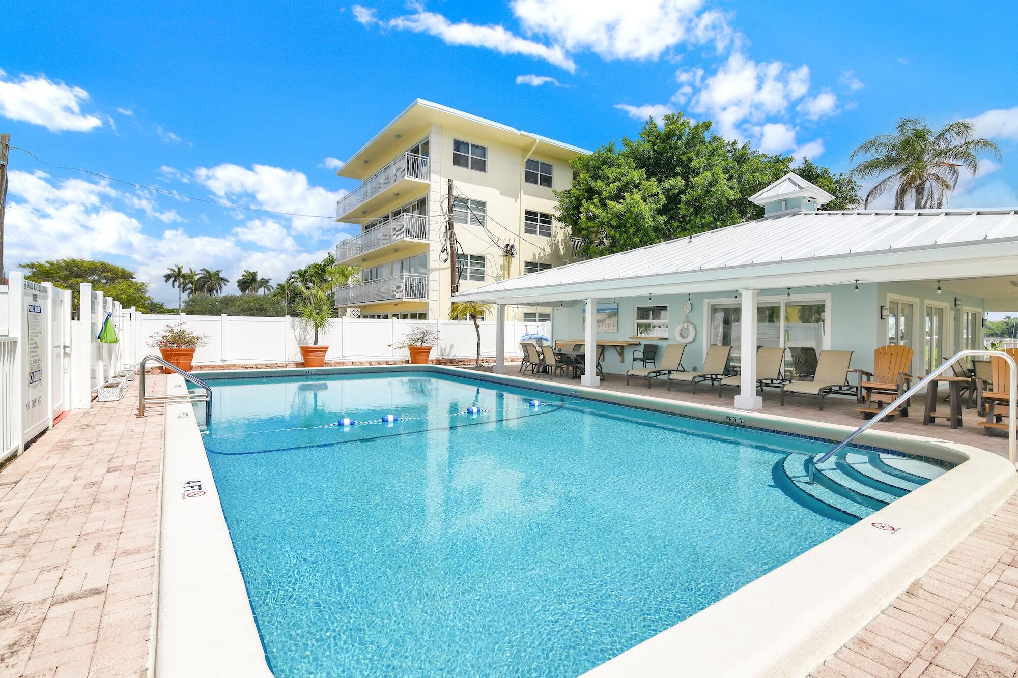 2800 NE 30th #11c, Lighthouse Point FL 33064