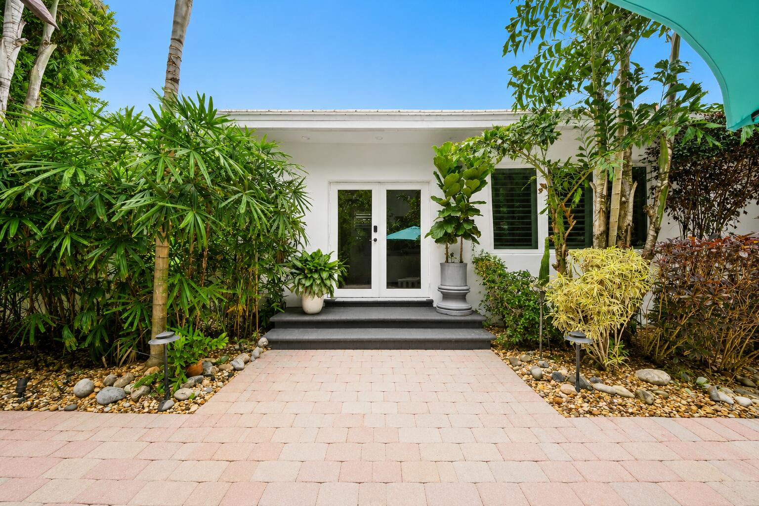 1523 SE 2nd, Fort Lauderdale FL 33301