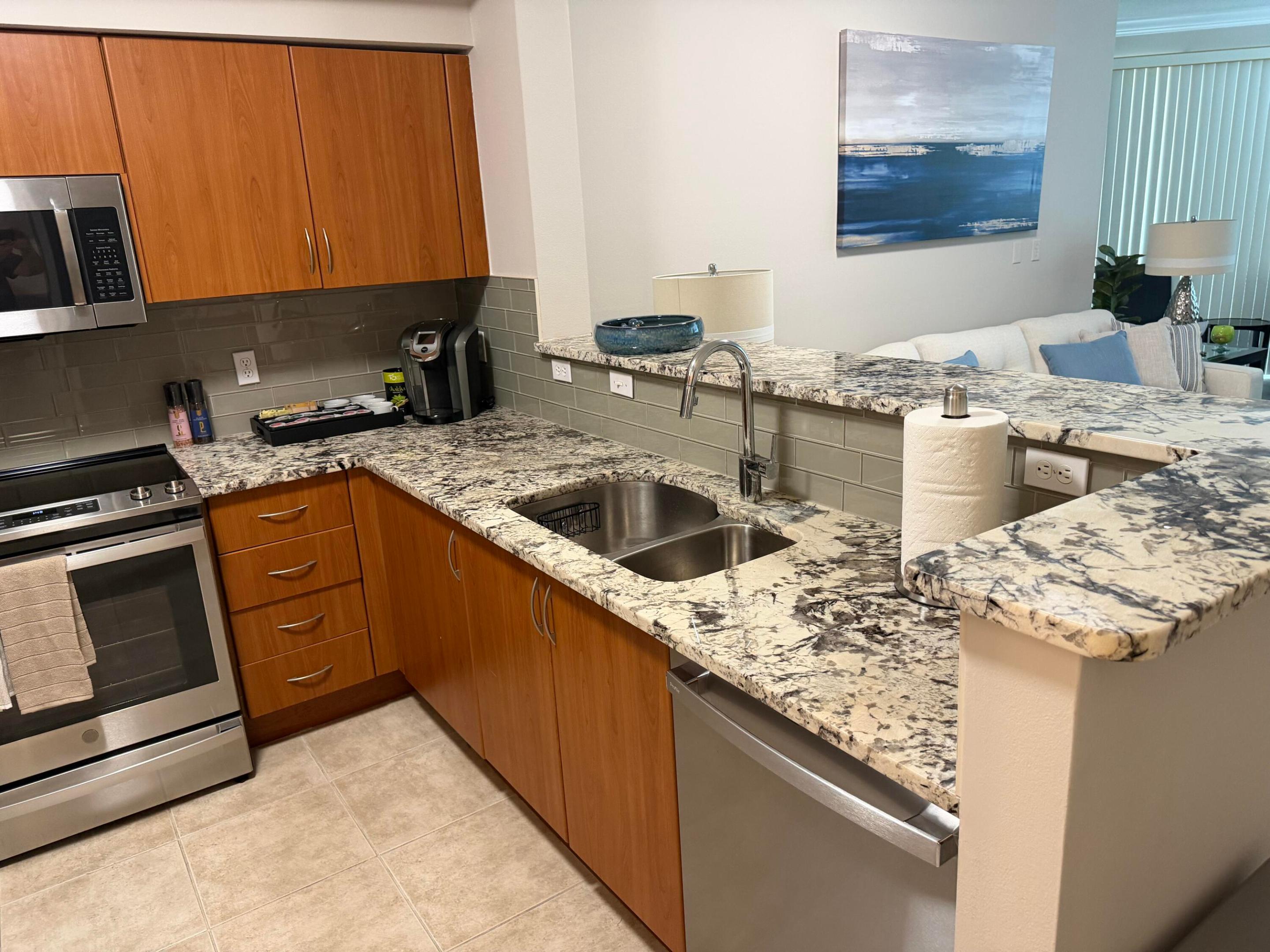804 E Windward #618, Lantana FL 33462