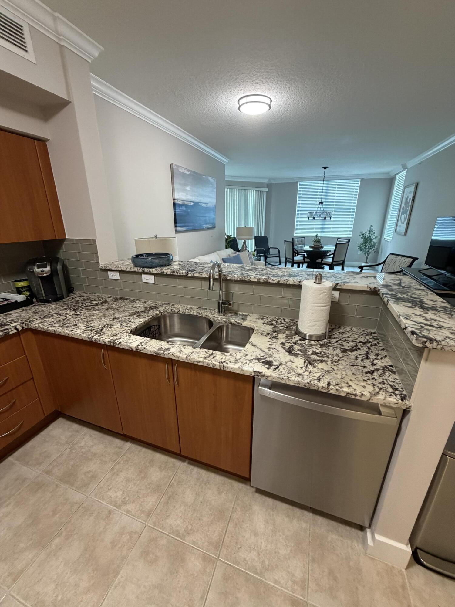 804 E Windward #618, Lantana FL 33462