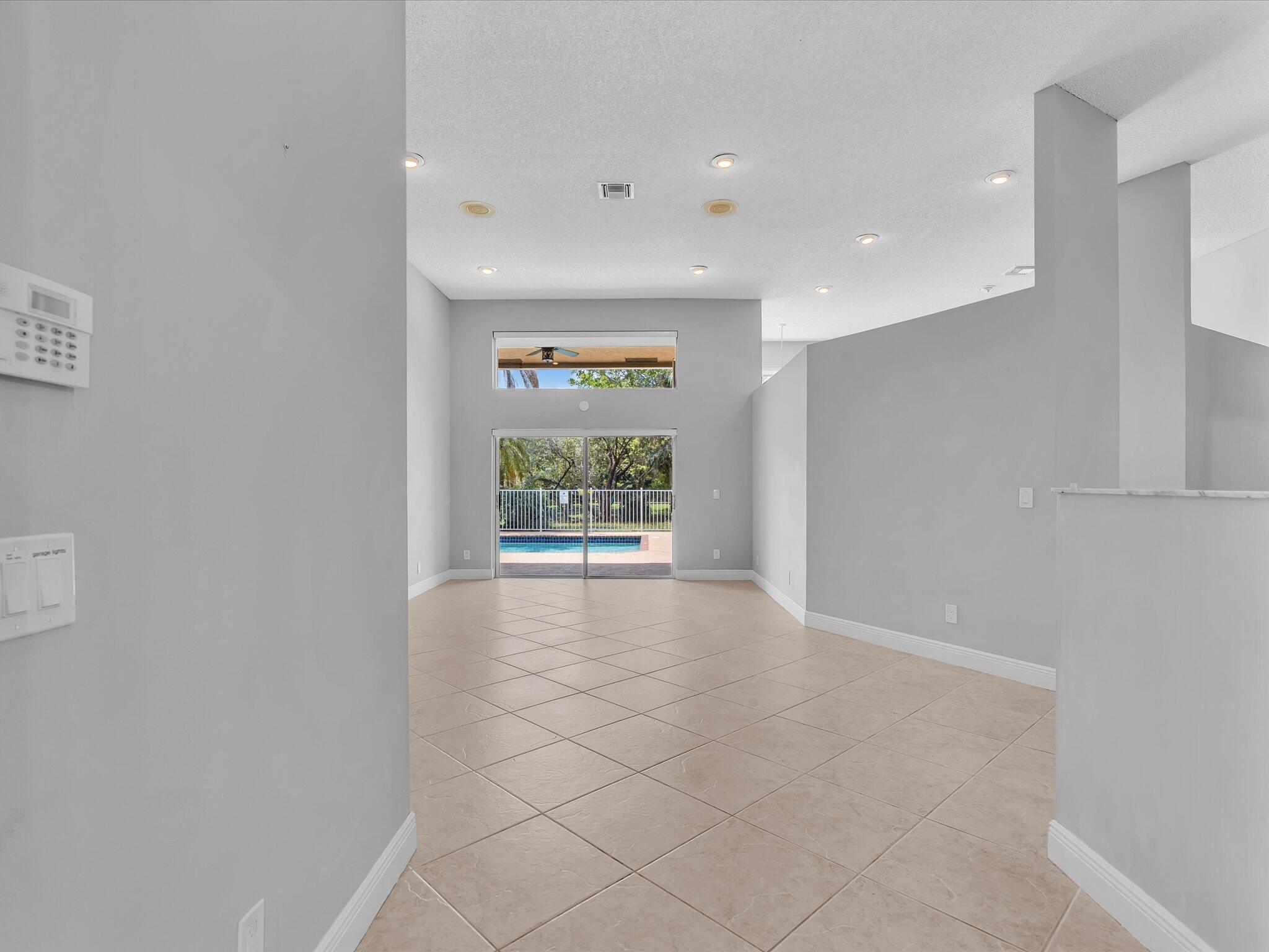 10434 NW 6th, Coral Springs FL 33071