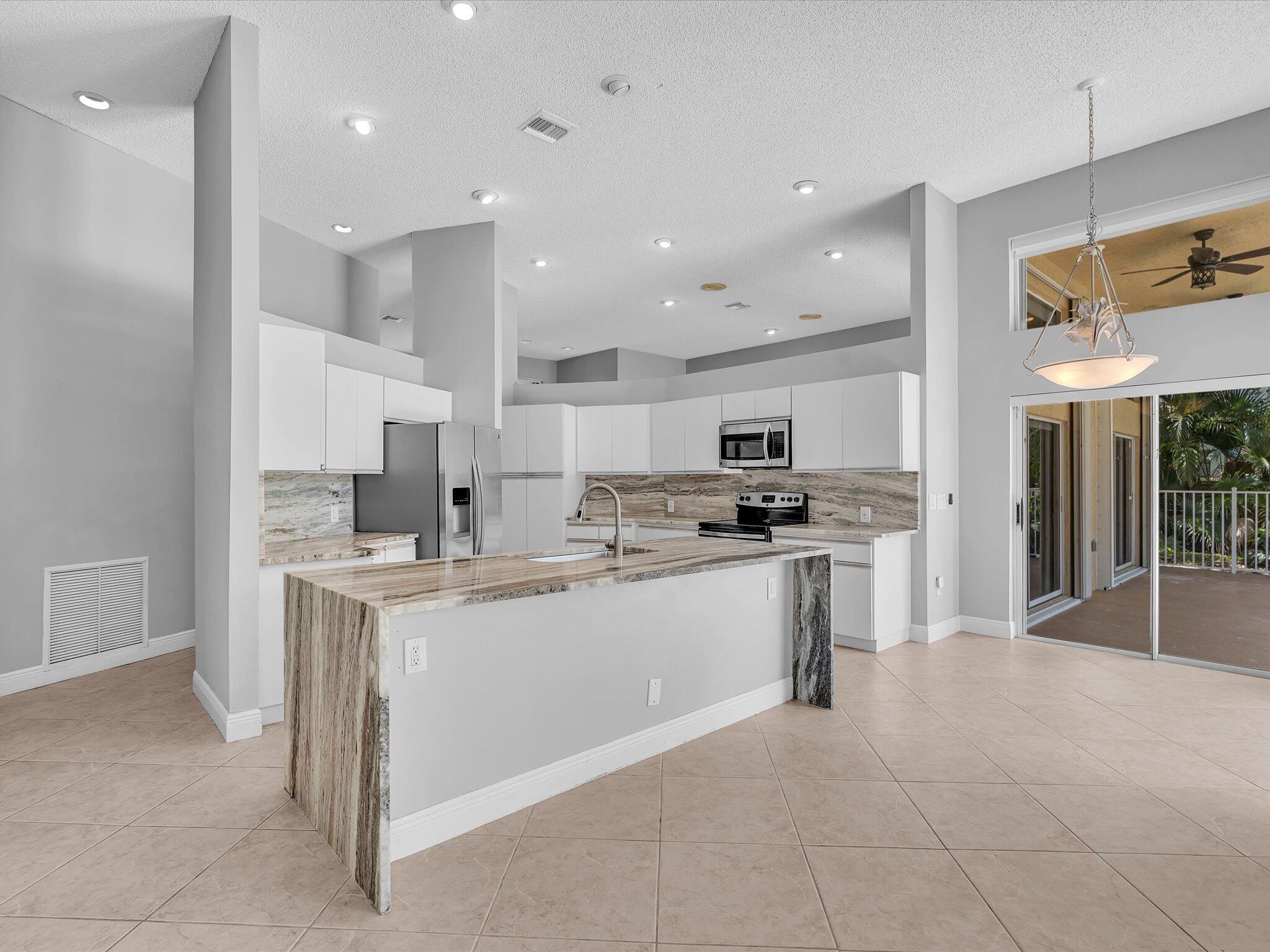 10434 NW 6th, Coral Springs FL 33071
