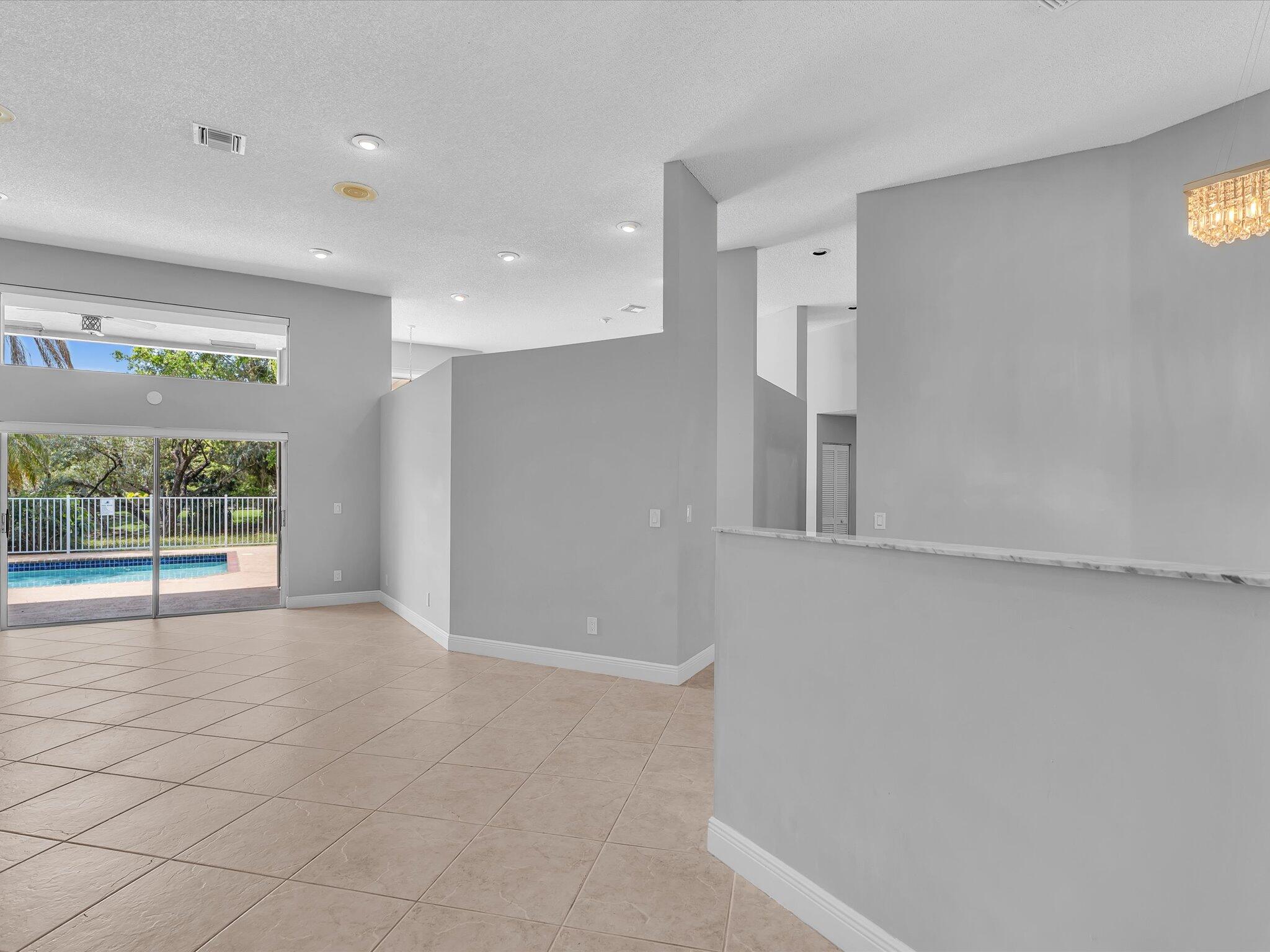 10434 NW 6th, Coral Springs FL 33071