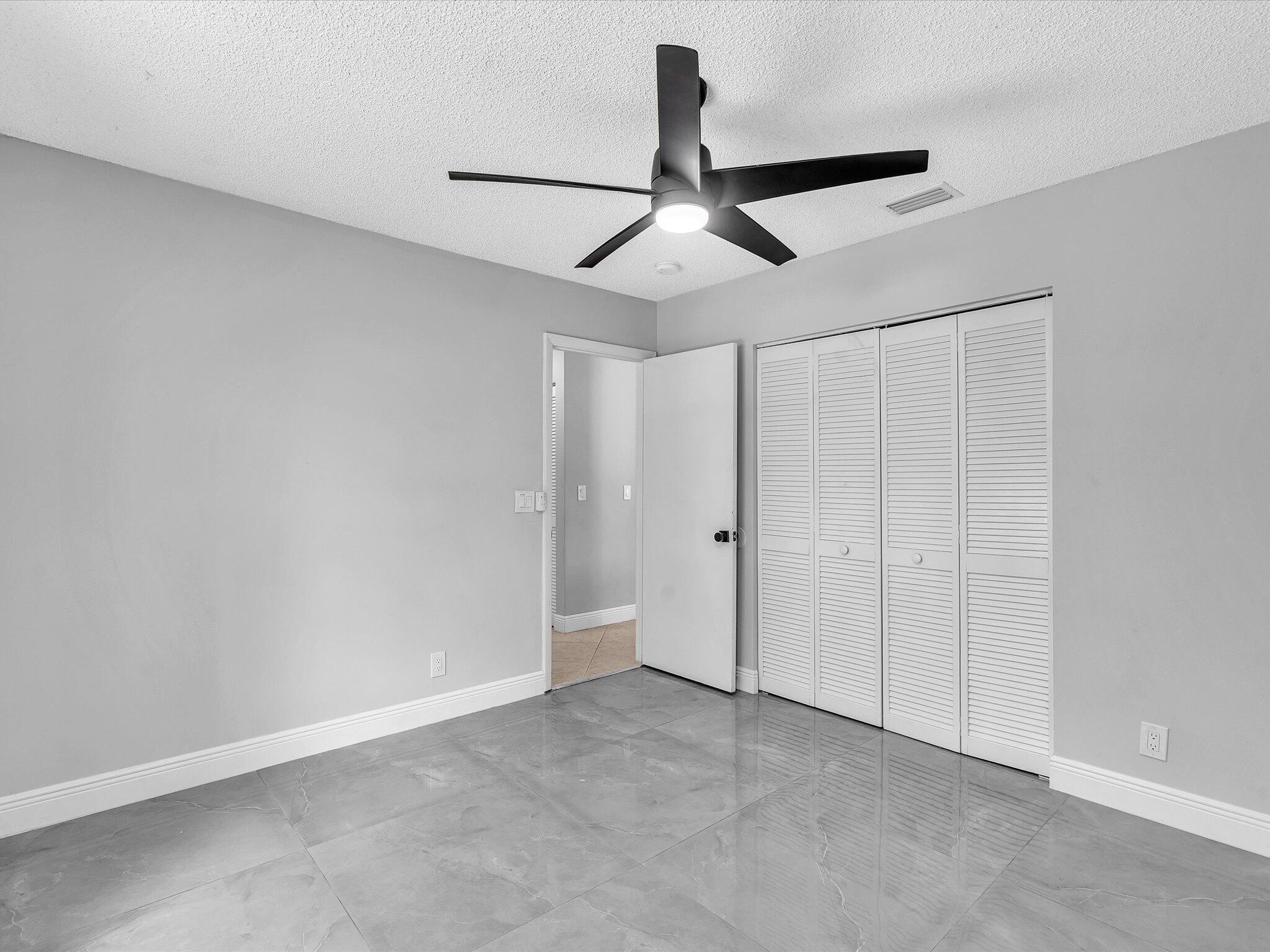 10434 NW 6th, Coral Springs FL 33071