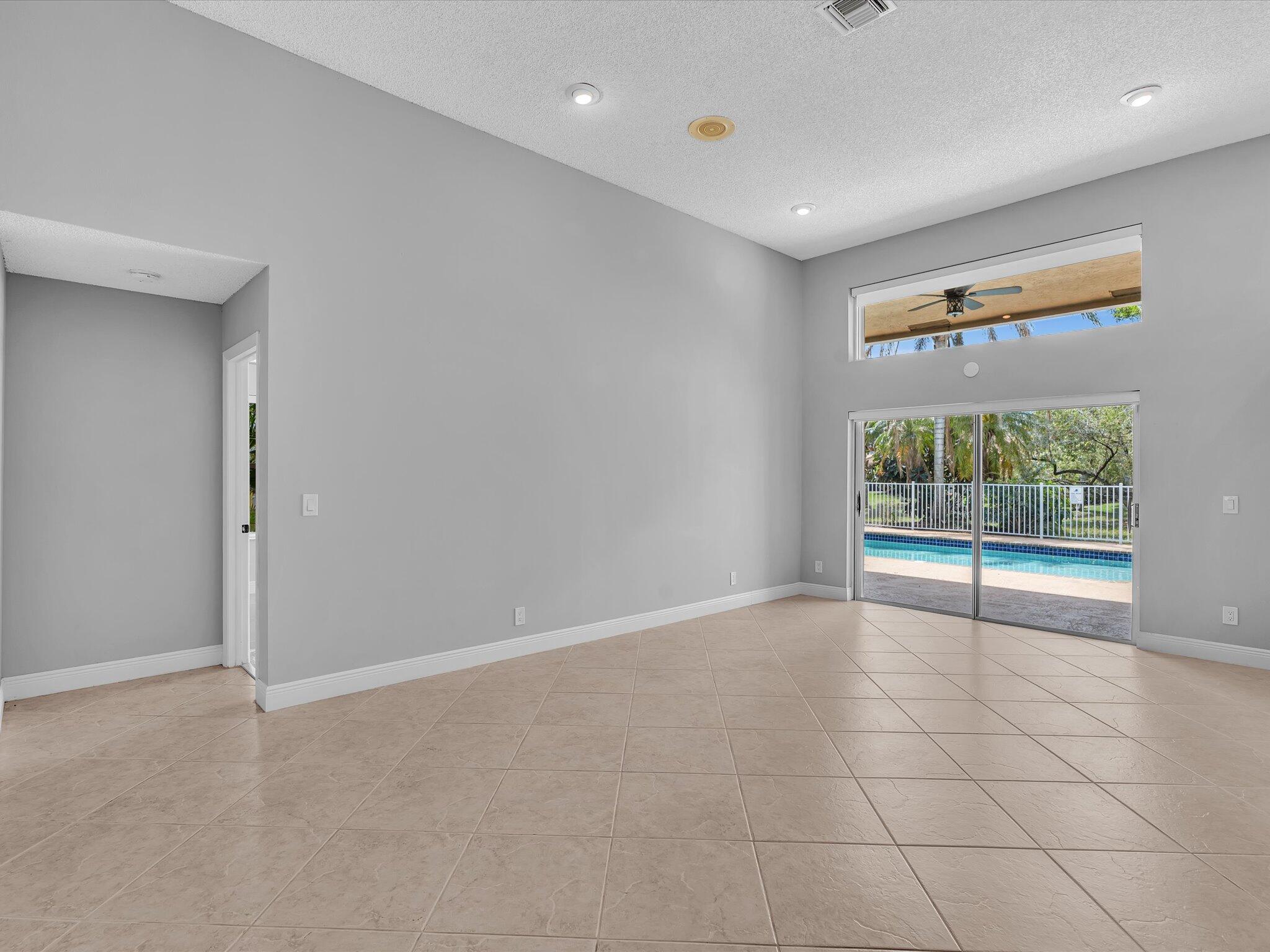 10434 NW 6th, Coral Springs FL 33071