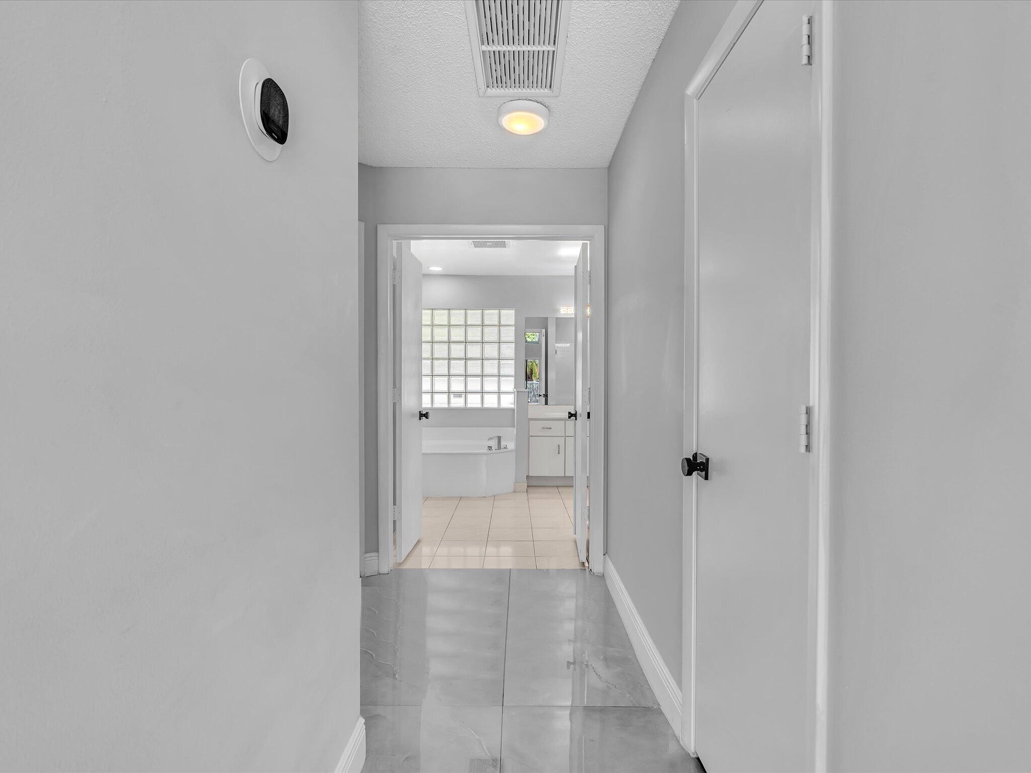 10434 NW 6th, Coral Springs FL 33071