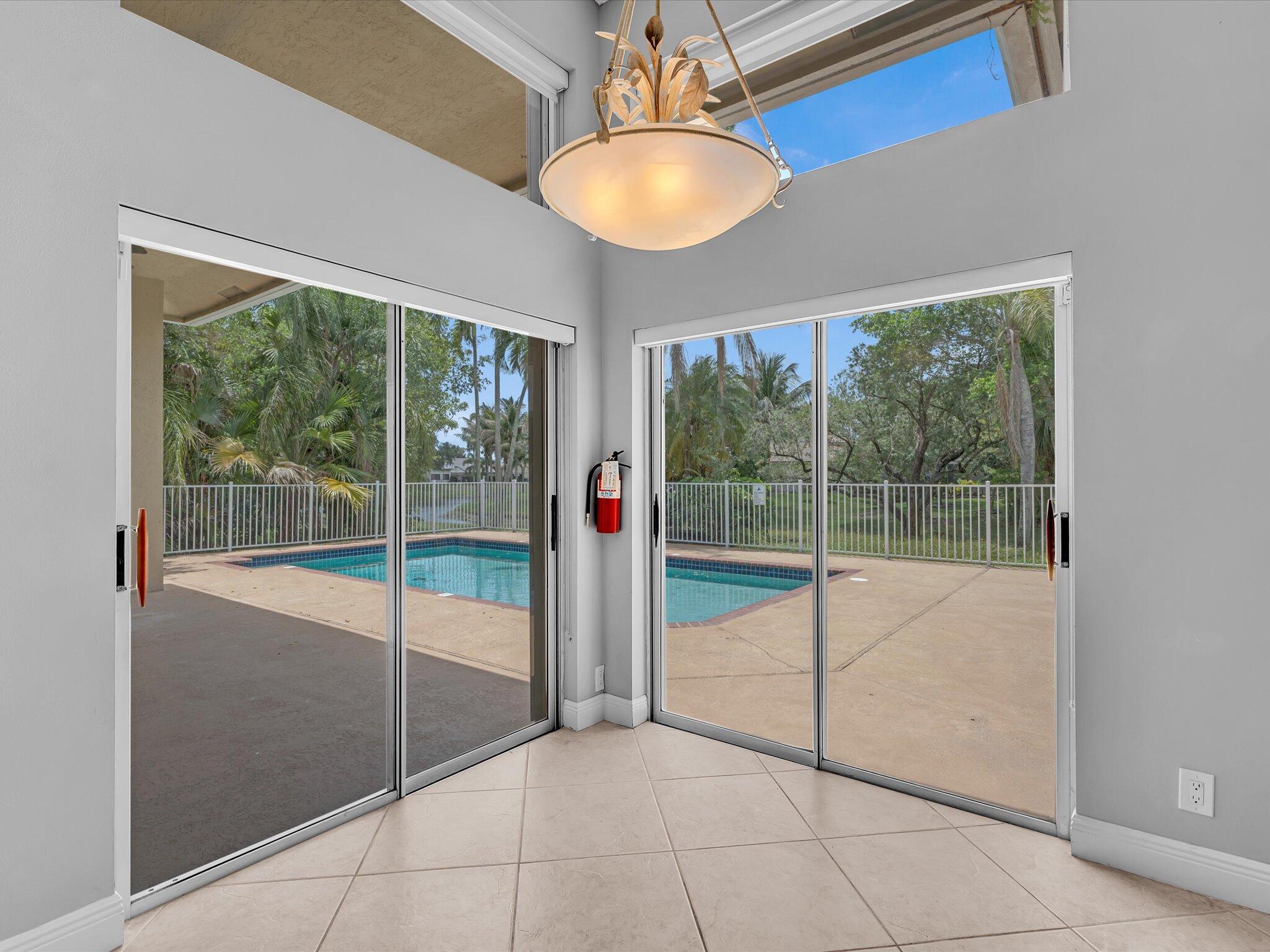 10434 NW 6th, Coral Springs FL 33071