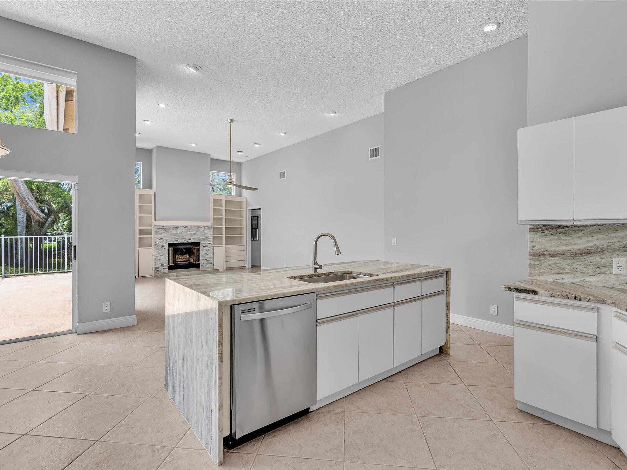 10434 NW 6th, Coral Springs FL 33071