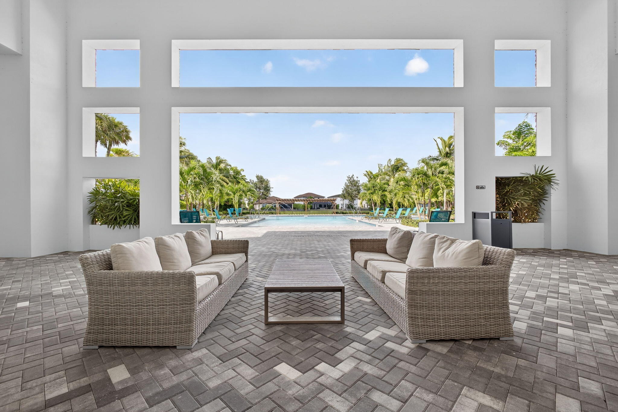 3179 Streng #3179, Royal Palm Beach FL 33411
