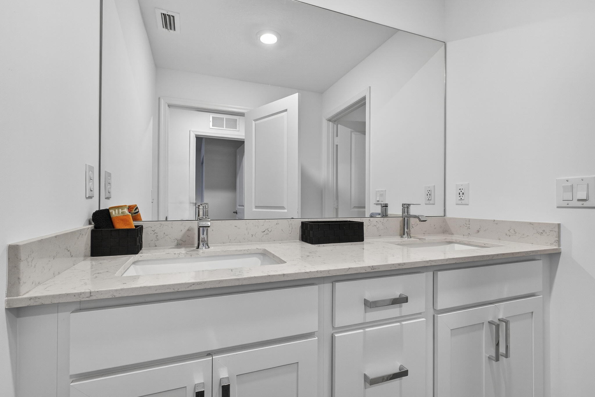3179 Streng #3179, Royal Palm Beach FL 33411