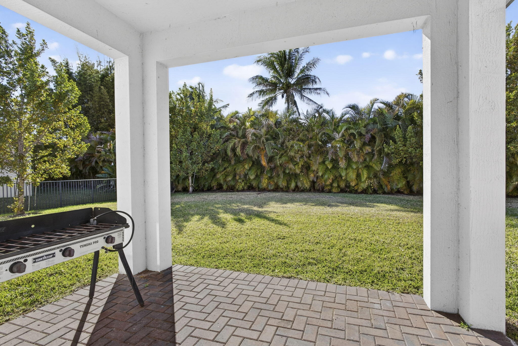 3179 Streng #3179, Royal Palm Beach FL 33411