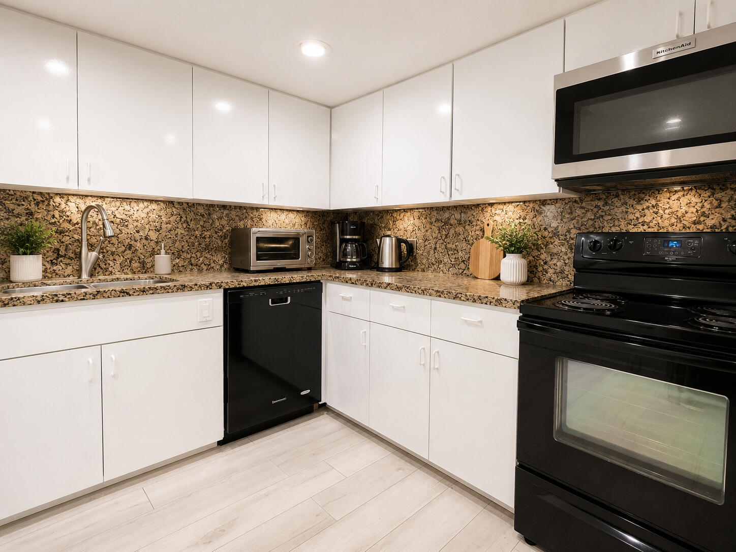 401 Golden Isles #402, Hallandale Beach FL 33009