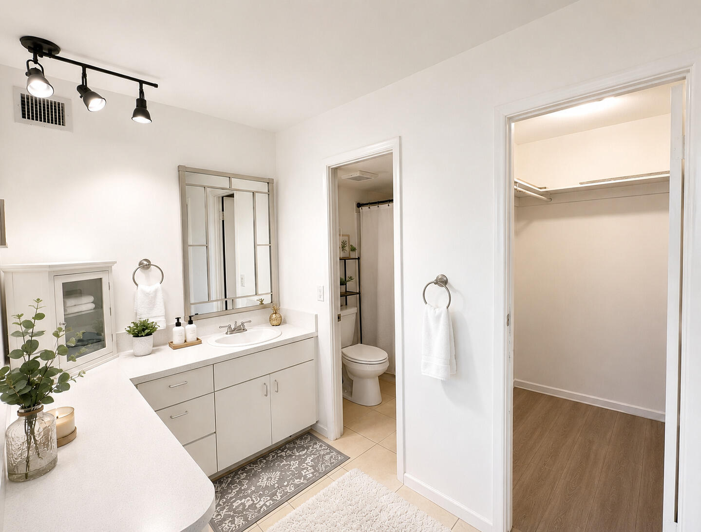 401 Golden Isles #402, Hallandale Beach FL 33009