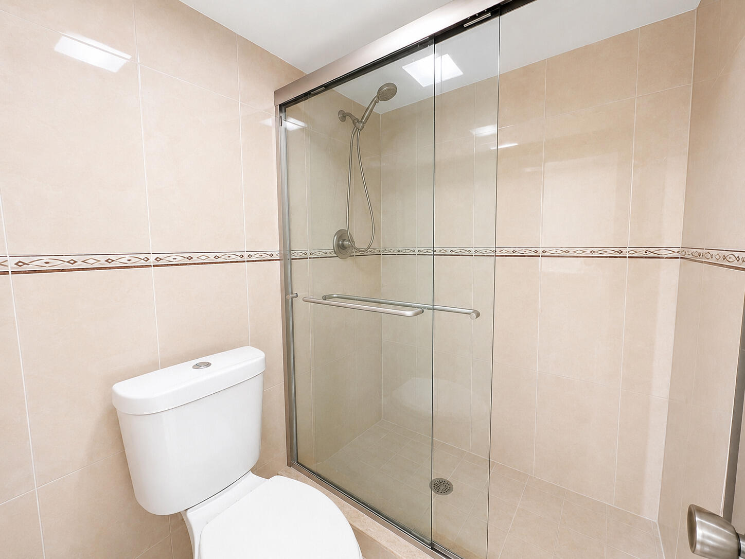 401 Golden Isles #402, Hallandale Beach FL 33009