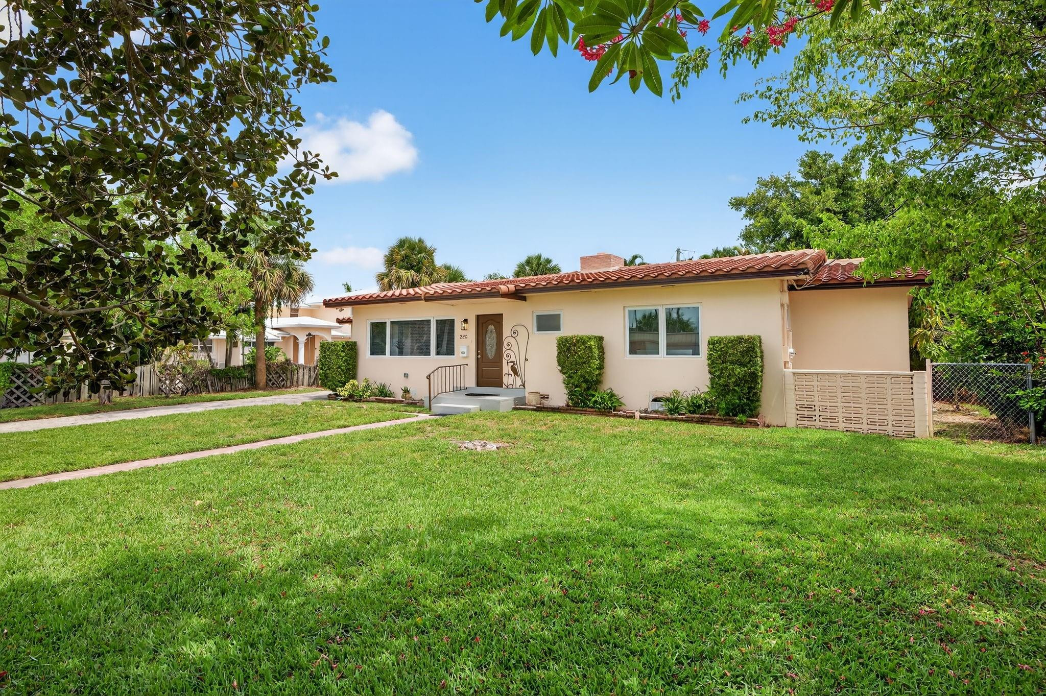 283 Imperial, Lauderdale By The Sea FL 33308