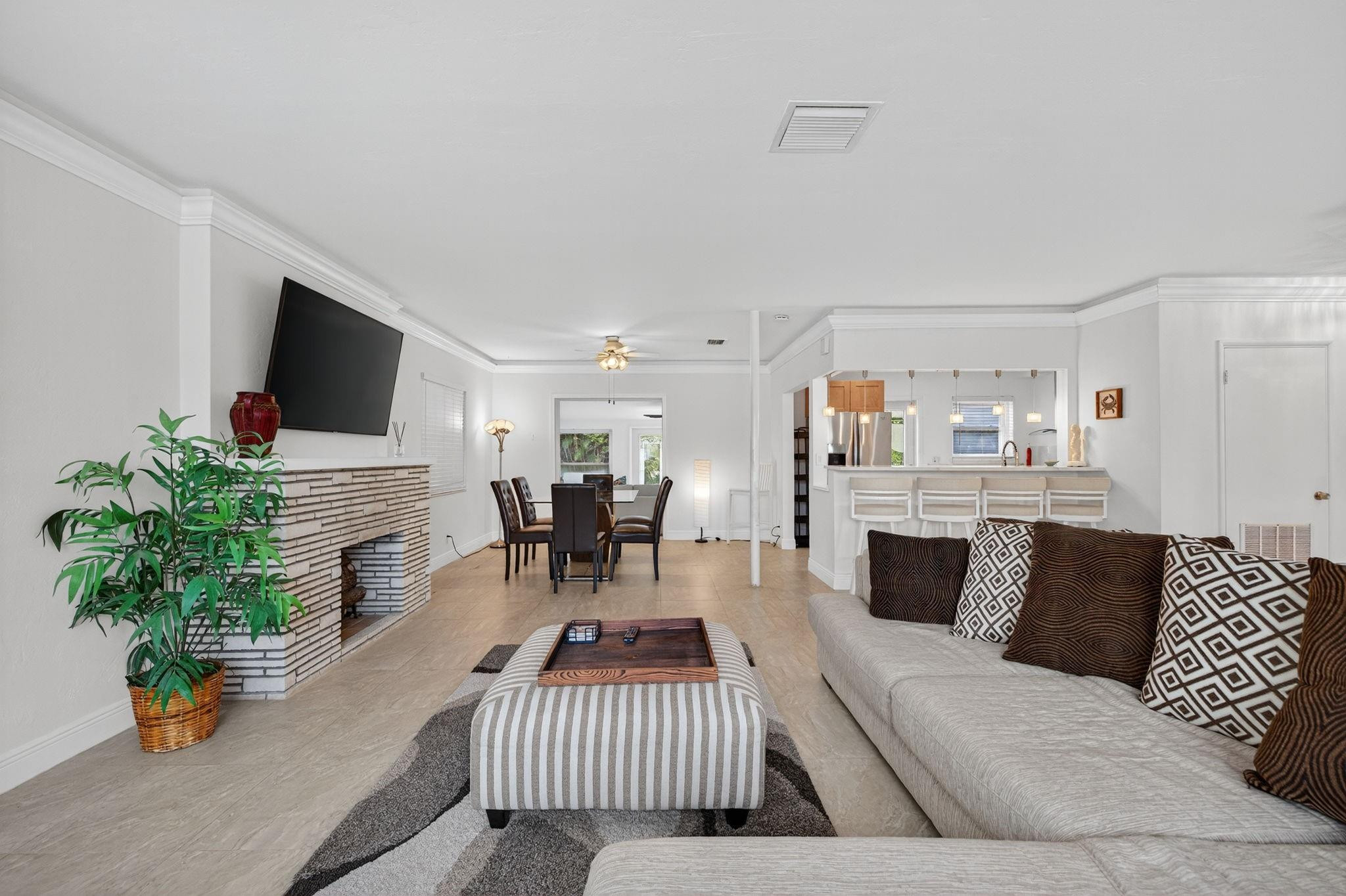 283 Imperial, Lauderdale By The Sea FL 33308