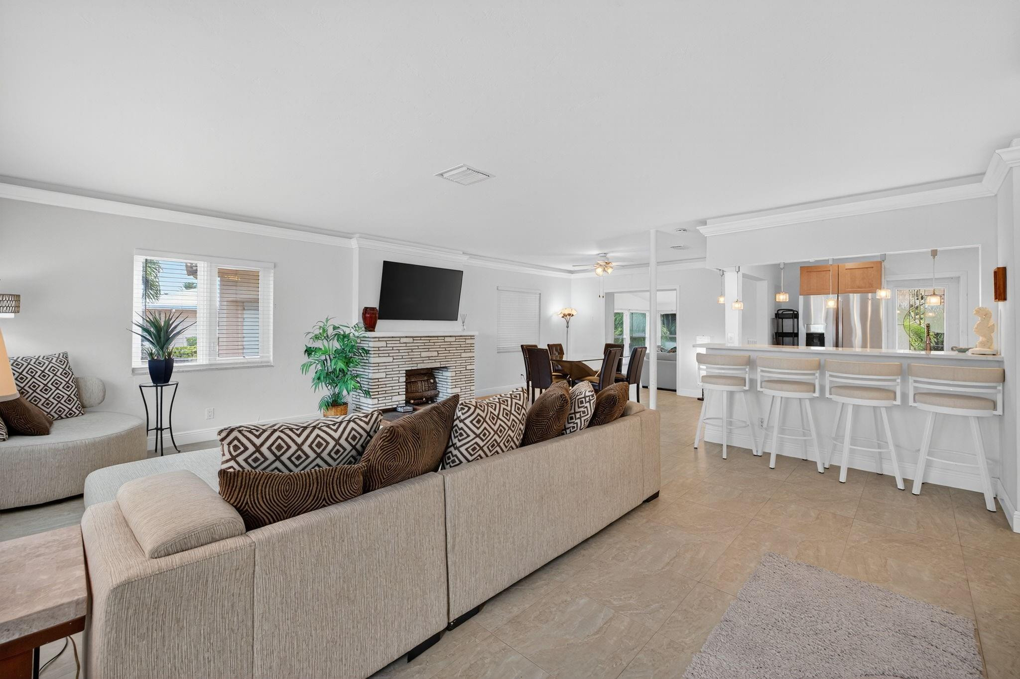 283 Imperial, Lauderdale By The Sea FL 33308