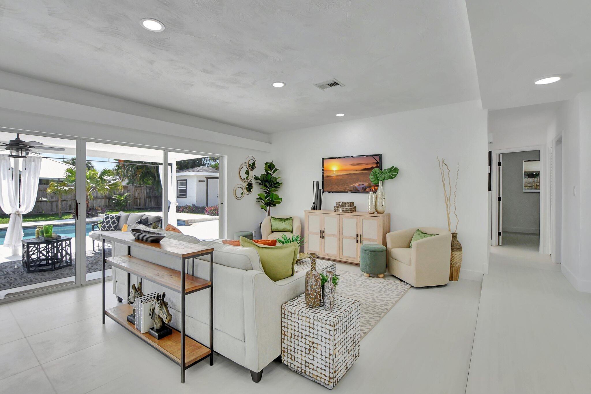 832 SW 10th, Boca Raton FL 33486