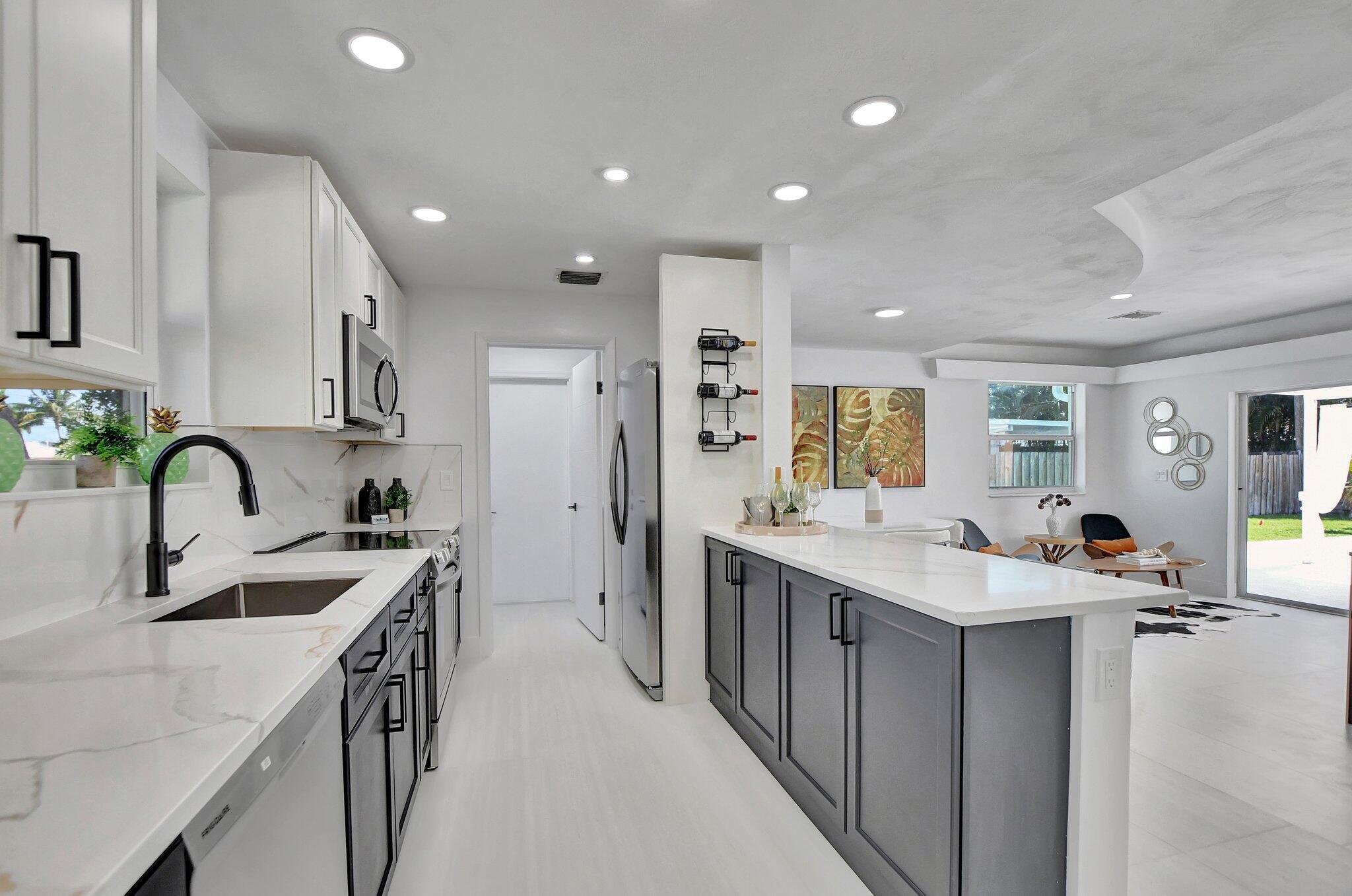 832 SW 10th, Boca Raton FL 33486