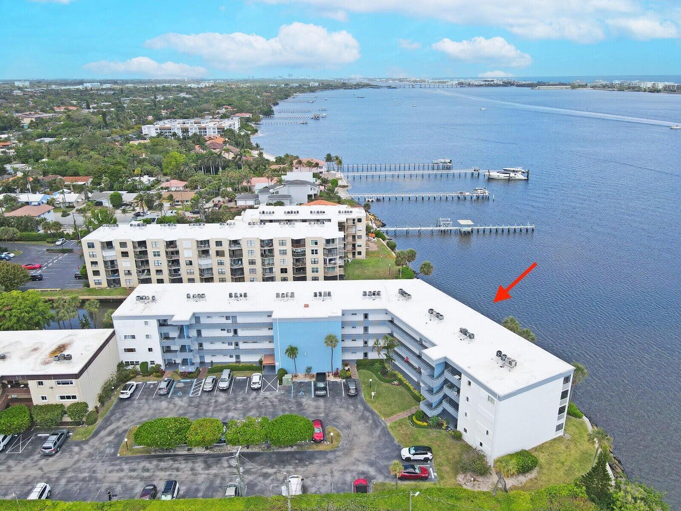 100 Waterway #209, Lantana FL 33462