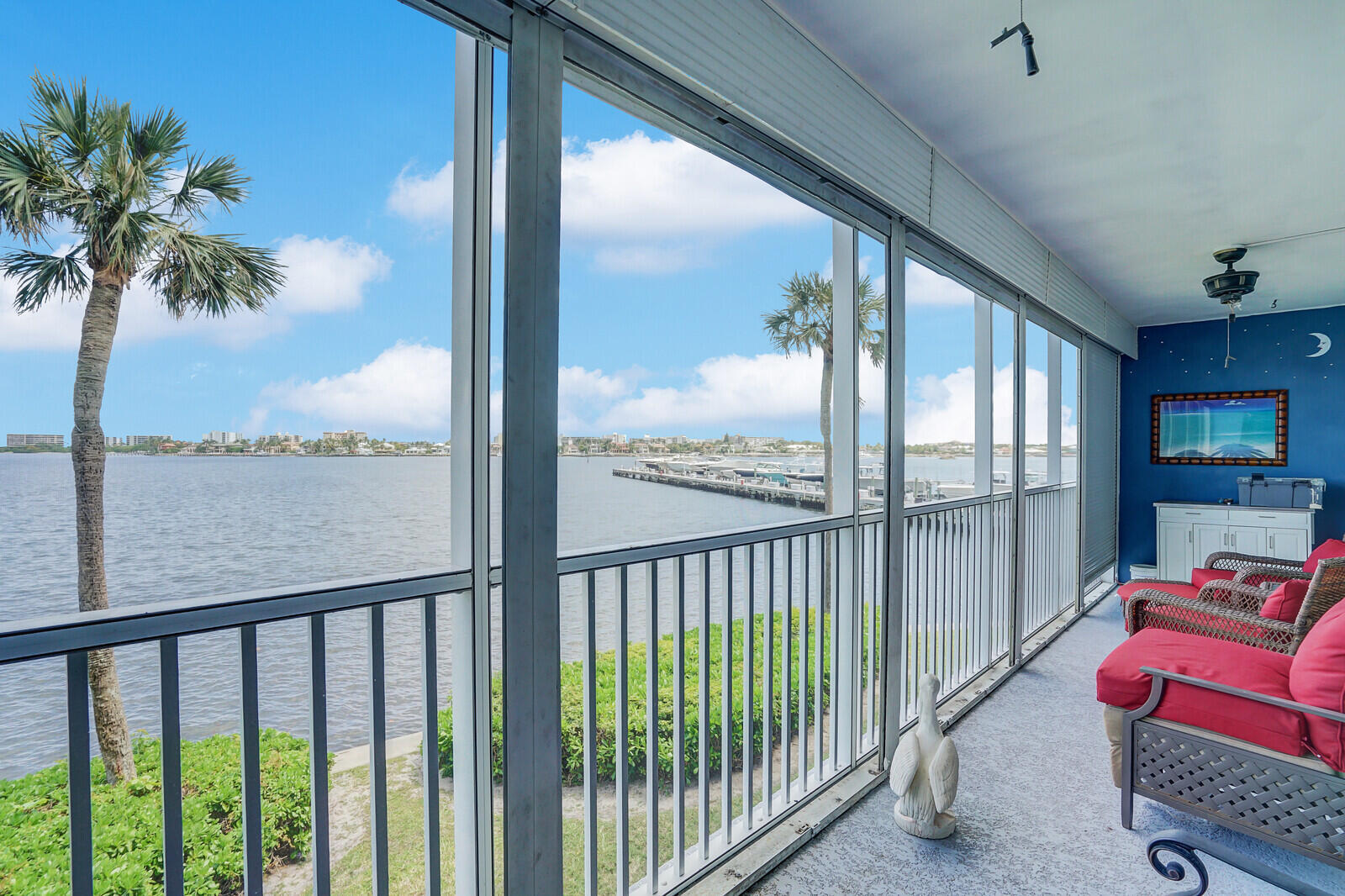 100 Waterway #209, Lantana FL 33462