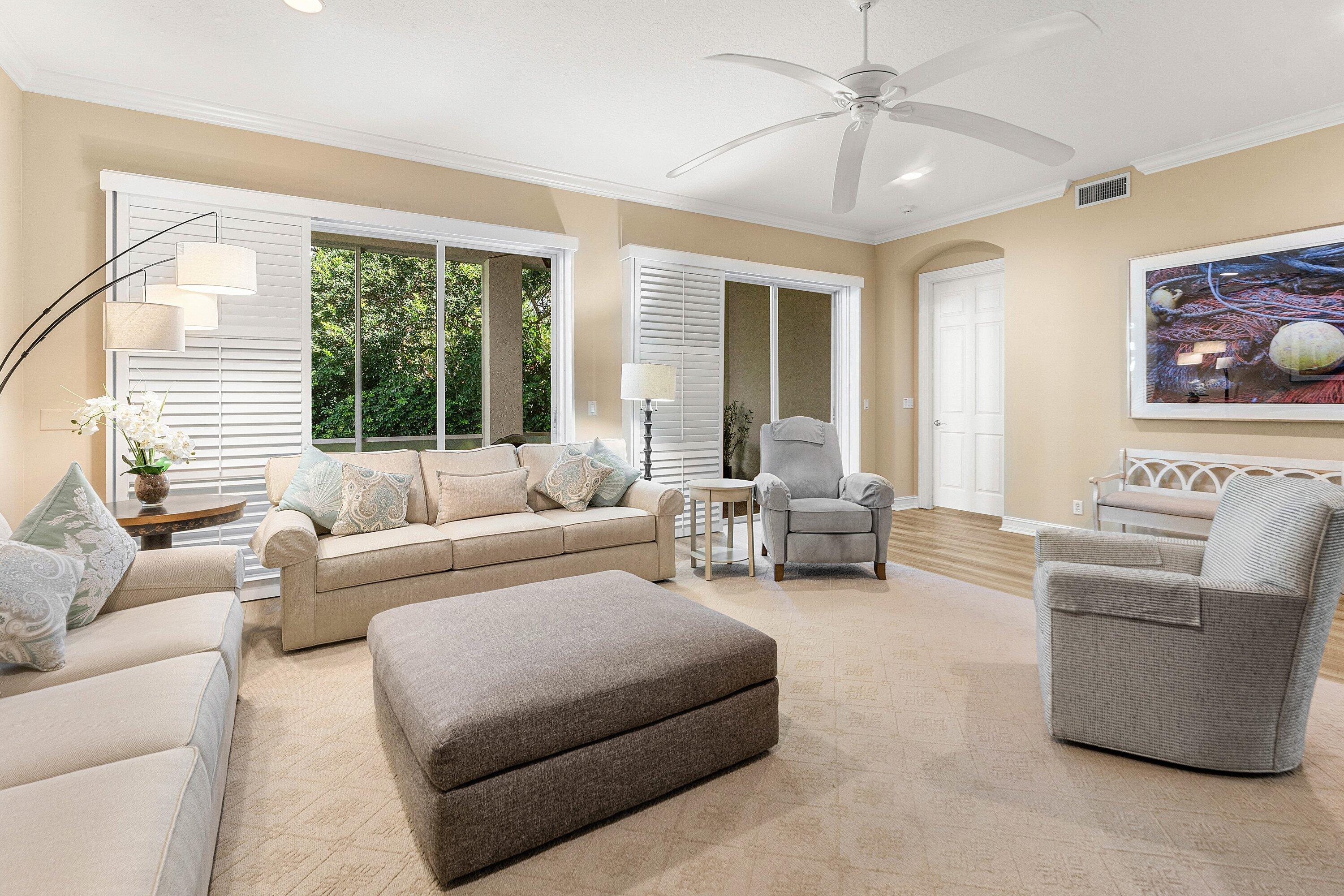 101 Palm Bay #A, Palm Beach Gardens FL 33418