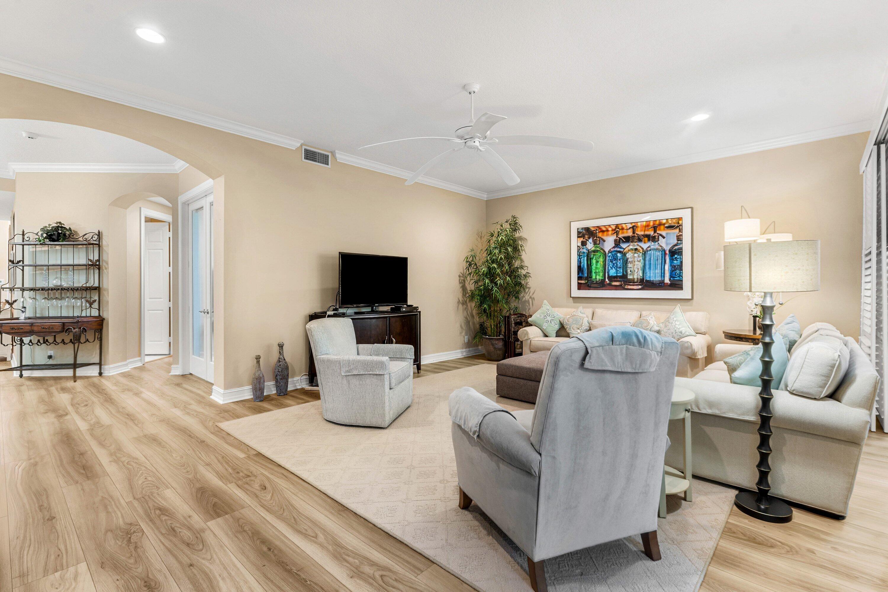 101 Palm Bay #A, Palm Beach Gardens FL 33418