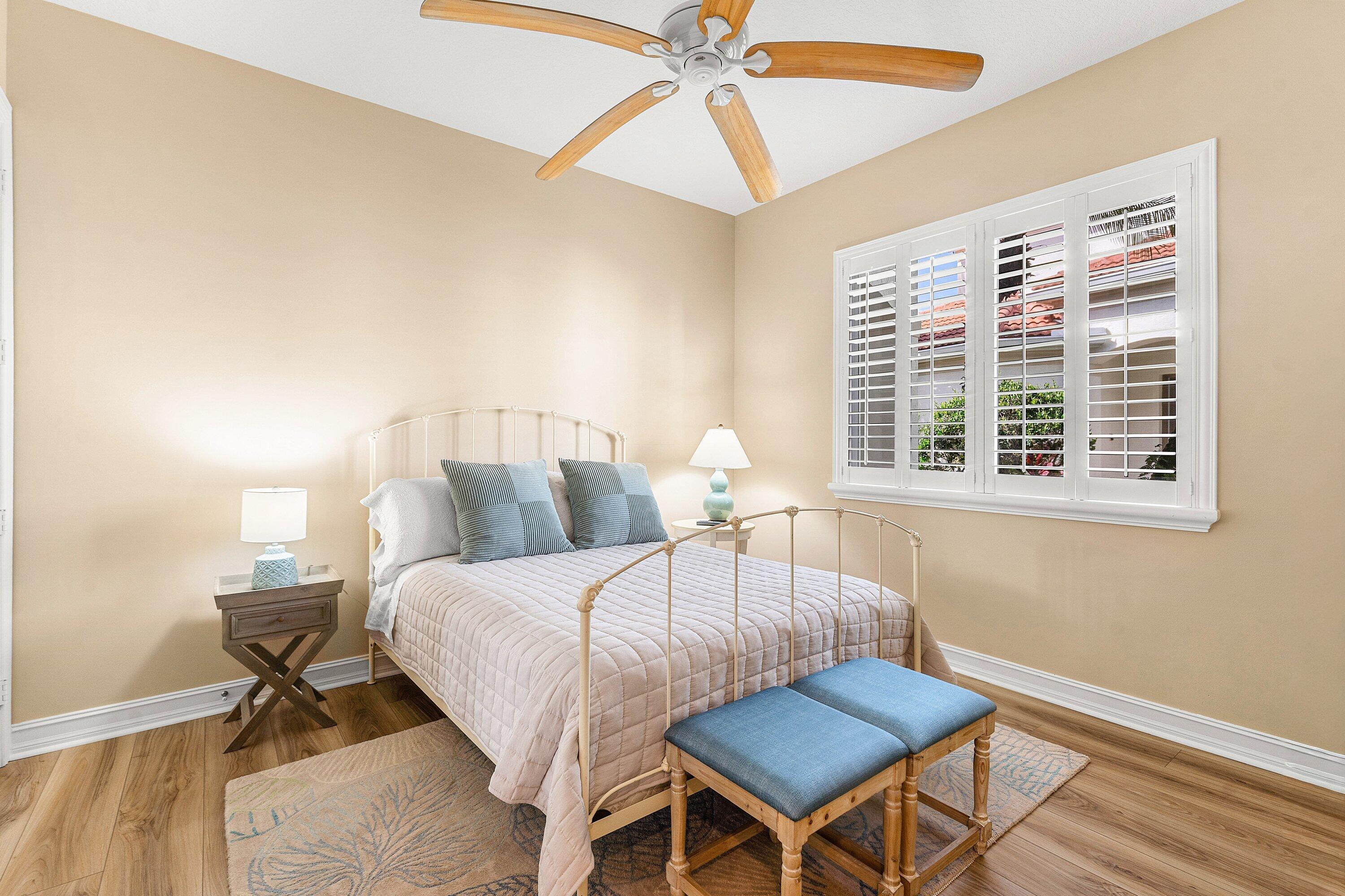 101 Palm Bay #A, Palm Beach Gardens FL 33418